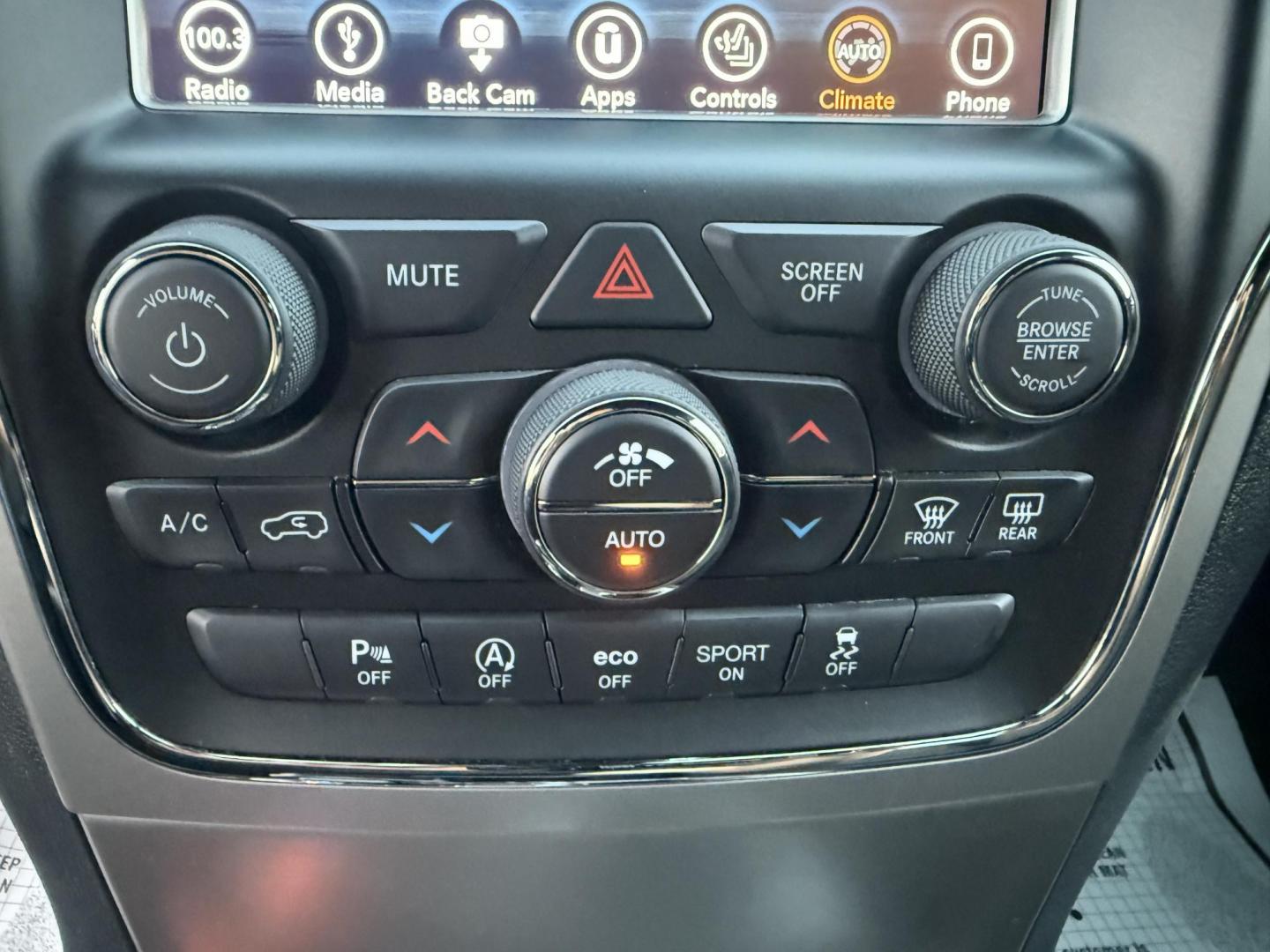 2018 Red /Black Jeep Grand Cherokee Laredo E 4WD (1C4RJFAG9JC) with an 3.6L V6 DOHC 24V engine, 8A transmission, located at 547 E. Main St., Orwell, OH, 44076, (440) 437-5893, 41.535435, -80.847855 - 2018 Jeep Grand Cherokee Laredo E – Trail Ready, Tech Loaded, and Built to Impress! Experience legendary Jeep capability and premium comfort with this 2018 Grand Cherokee Laredo E. Featuring the powerful and reliable 3.6L Pentastar V6 paired with an 8-speed automatic transmission, this SUV deliv - Photo#29
