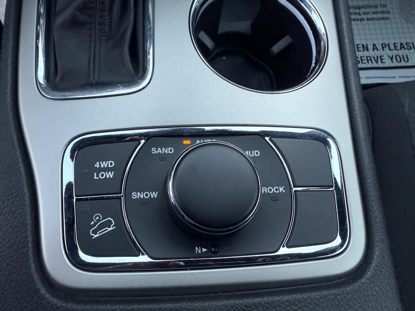 2018 Red /Black Jeep Grand Cherokee Laredo E 4WD (1C4RJFAG9JC) with an 3.6L V6 DOHC 24V engine, 8A transmission, located at 547 E. Main St., Orwell, OH, 44076, (440) 437-5893, 41.535435, -80.847855 - 2018 Jeep Grand Cherokee Laredo E – Trail Ready, Tech Loaded, and Built to Impress! Experience legendary Jeep capability and premium comfort with this 2018 Grand Cherokee Laredo E. Featuring the powerful and reliable 3.6L Pentastar V6 paired with an 8-speed automatic transmission, this SUV deliv - Photo#31