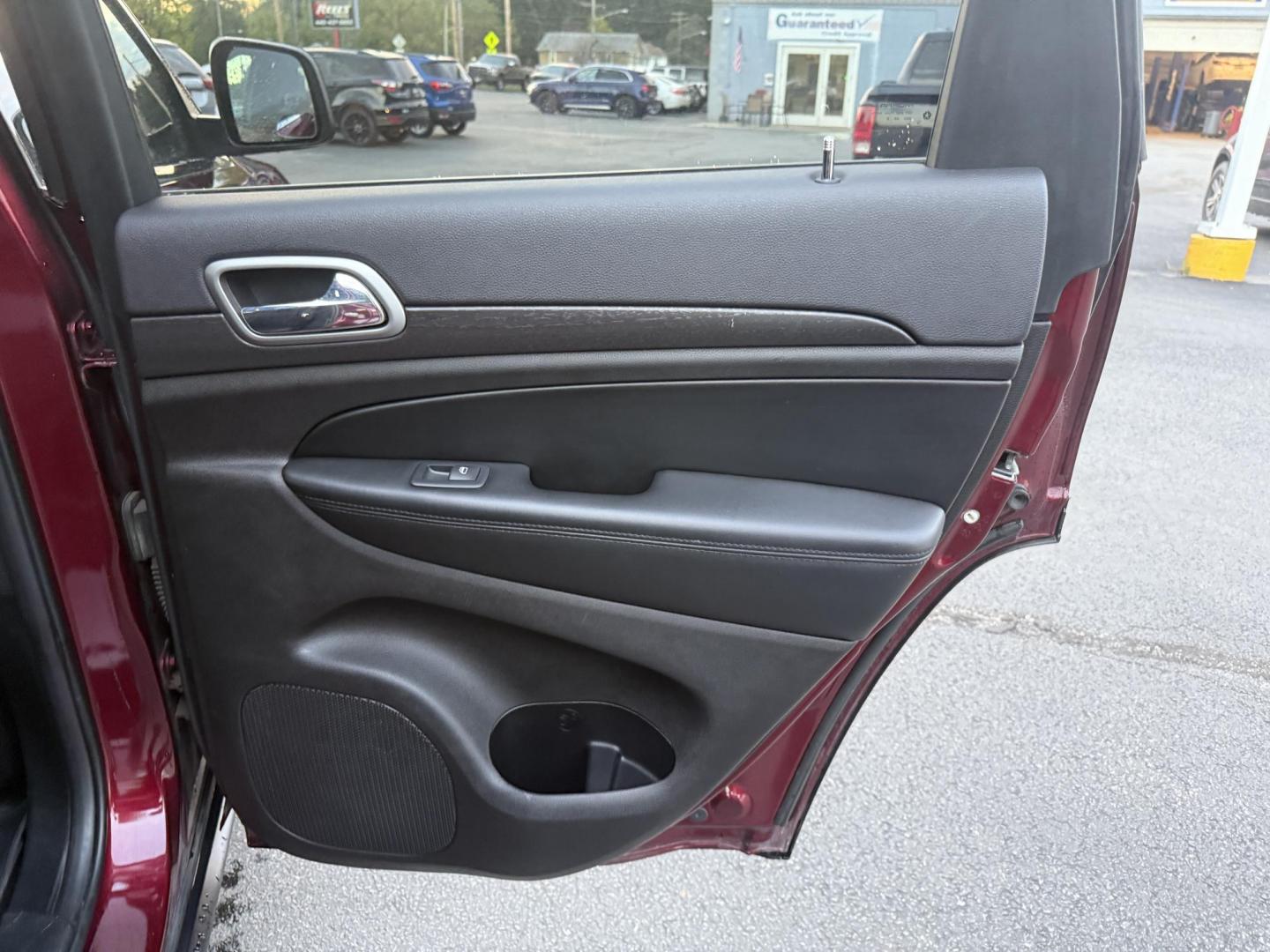 2018 Red /Black Jeep Grand Cherokee Laredo E 4WD (1C4RJFAG9JC) with an 3.6L V6 DOHC 24V engine, 8A transmission, located at 547 E. Main St., Orwell, OH, 44076, (440) 437-5893, 41.535435, -80.847855 - 2018 Jeep Grand Cherokee Laredo E – Trail Ready, Tech Loaded, and Built to Impress! Experience legendary Jeep capability and premium comfort with this 2018 Grand Cherokee Laredo E. Featuring the powerful and reliable 3.6L Pentastar V6 paired with an 8-speed automatic transmission, this SUV deliv - Photo#42