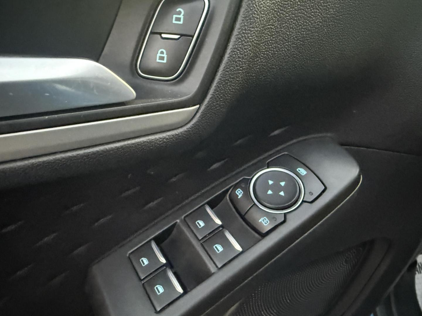 2020 Blue /Gray Ford Escape SE AWD (1FMCU9G62LU) with an 1.5L I3 DOHC 16V TURBO engine, 8-Speed Automatic transmission, located at 547 E. Main St., Orwell, OH, 44076, (440) 437-5893, 41.535435, -80.847855 - 2020 Ford Escape SE 4WD – Modern Style, Smart Technology, Unmatched Versatility Elevate your drive with this 2020 Ford Escape SE 4WD, a perfect blend of style, comfort, and cutting-edge technology. Enjoy the efficiency and power of its turbocharged engine and 8-speed automatic transmission, deliv - Photo#17