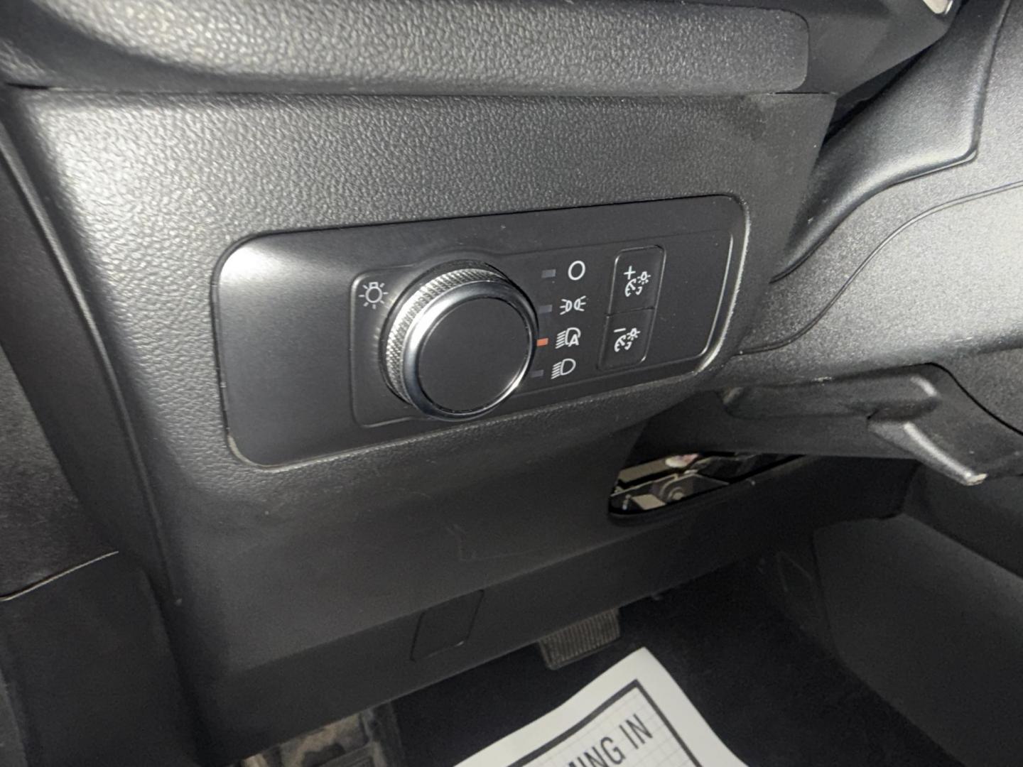 2020 Blue /Gray Ford Escape SE AWD (1FMCU9G62LU) with an 1.5L I3 DOHC 16V TURBO engine, 8-Speed Automatic transmission, located at 547 E. Main St., Orwell, OH, 44076, (440) 437-5893, 41.535435, -80.847855 - 2020 Ford Escape SE 4WD – Modern Style, Smart Technology, Unmatched Versatility Elevate your drive with this 2020 Ford Escape SE 4WD, a perfect blend of style, comfort, and cutting-edge technology. Enjoy the efficiency and power of its turbocharged engine and 8-speed automatic transmission, deliv - Photo#20