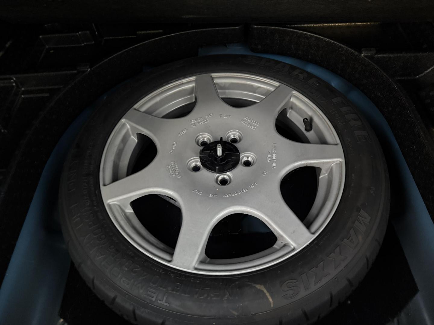 2020 Blue /Gray Ford Escape SE AWD (1FMCU9G62LU) with an 1.5L I3 DOHC 16V TURBO engine, 8-Speed Automatic transmission, located at 547 E. Main St., Orwell, OH, 44076, (440) 437-5893, 41.535435, -80.847855 - 2020 Ford Escape SE 4WD – Modern Style, Smart Technology, Unmatched Versatility Elevate your drive with this 2020 Ford Escape SE 4WD, a perfect blend of style, comfort, and cutting-edge technology. Enjoy the efficiency and power of its turbocharged engine and 8-speed automatic transmission, deliv - Photo#33