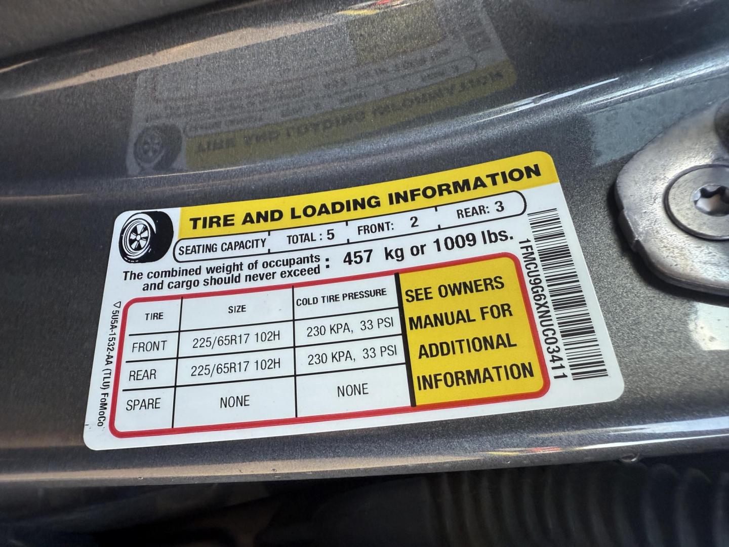 2022 Gray /Gray Ford Escape SE AWD (1FMCU9G6XNU) with an 1.5L I3 DOHC 16V TURBO engine, 8-Speed Automatic transmission, located at 547 E. Main St., Orwell, OH, 44076, (440) 437-5893, 41.535435, -80.847855 - Experience modern versatility and comfort with this 2022 Ford Escape SE 4WD. Powered by an efficient turbocharged EcoBoost engine and 8-speed automatic transmission, this SUV offers impressive fuel economy—up to 31 MPG on the highway. The well-equipped interior features heated front seats, a heate - Photo#18
