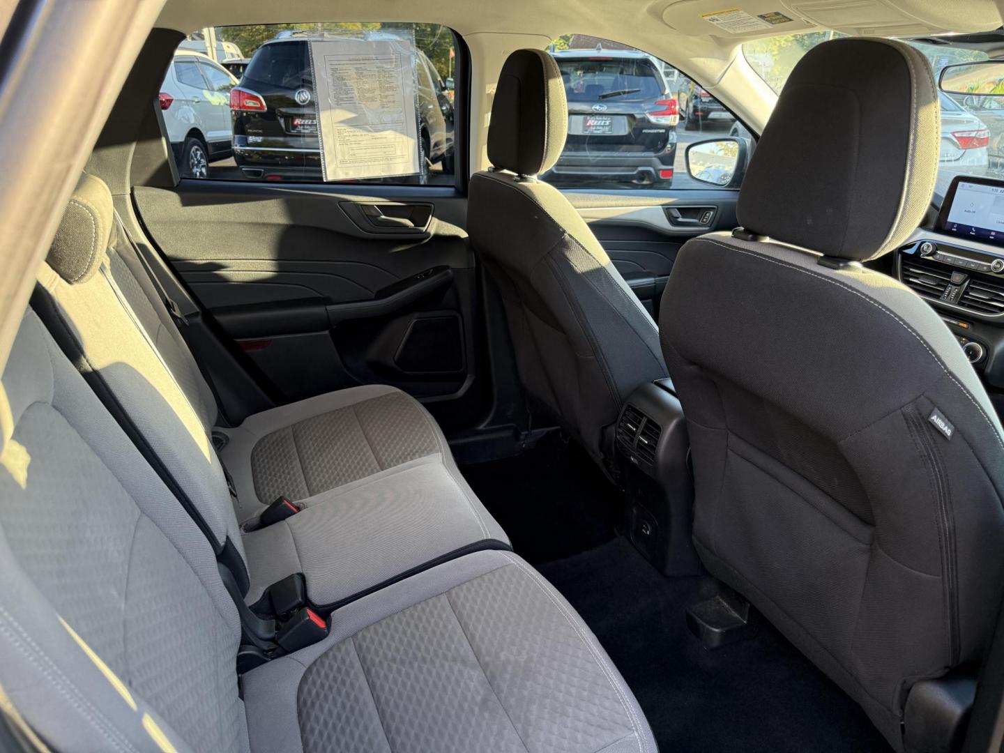 2022 Gray /Gray Ford Escape SE AWD (1FMCU9G6XNU) with an 1.5L I3 DOHC 16V TURBO engine, 8-Speed Automatic transmission, located at 547 E. Main St., Orwell, OH, 44076, (440) 437-5893, 41.535435, -80.847855 - Experience modern versatility and comfort with this 2022 Ford Escape SE 4WD. Powered by an efficient turbocharged EcoBoost engine and 8-speed automatic transmission, this SUV offers impressive fuel economy—up to 31 MPG on the highway. The well-equipped interior features heated front seats, a heate - Photo#40