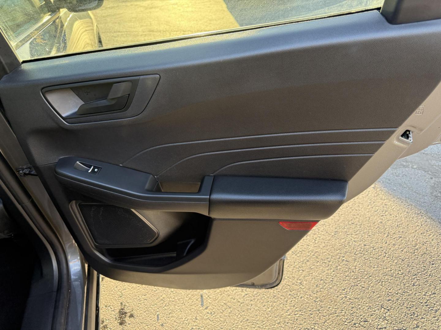 2022 Gray /Gray Ford Escape SE AWD (1FMCU9G6XNU) with an 1.5L I3 DOHC 16V TURBO engine, 8-Speed Automatic transmission, located at 547 E. Main St., Orwell, OH, 44076, (440) 437-5893, 41.535435, -80.847855 - Experience modern versatility and comfort with this 2022 Ford Escape SE 4WD. Powered by an efficient turbocharged EcoBoost engine and 8-speed automatic transmission, this SUV offers impressive fuel economy—up to 31 MPG on the highway. The well-equipped interior features heated front seats, a heate - Photo#41