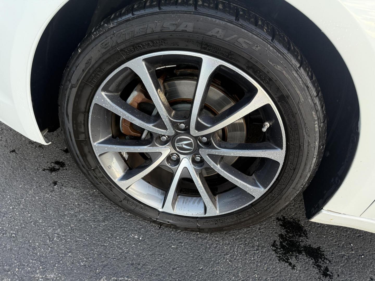 2016 White /Black Acura TLX 9-Spd AT SH-AWD w/Advance Package (19UUB3F78GA) with an 3.5L V6 SOHC 24V engine, 9A transmission, located at 547 E. Main St., Orwell, OH, 44076, (440) 437-5893, 41.535435, -80.847855 - Experience luxury and performance with this 2016 Acura TLX SH-AWD with Advance Package. Powered by a responsive 3.5L V6 engine and smooth 9-speed automatic transmission, this sedan delivers impressive acceleration—0 to 60 in just 5.7 seconds—while achieving up to 31 MPG on the highway. Enjoy a r - Photo#13