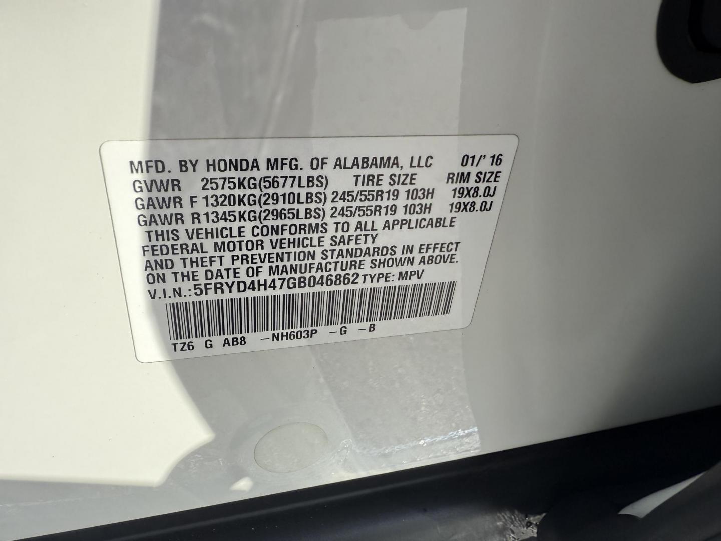 2016 White /Gray Acura MDX SH-AWD 9-Spd AT w/Tech Package (5FRYD4H47GB) with an 3.5L V6 SOHC 24V engine, 9-Speed Automatic transmission, located at 11115 Chardon Rd. , Chardon, OH, 44024, (440) 214-9705, 41.580246, -81.241943 - Step into luxury and versatility with this 2016 Acura MDX equipped with the Technology Package. Powered by a refined 3.5L V6 engine and smooth 9-speed automatic transmission, this SUV offers a sophisticated leather interior with power front seats, heated front seats, and tri-zone automatic climate c - Photo#22