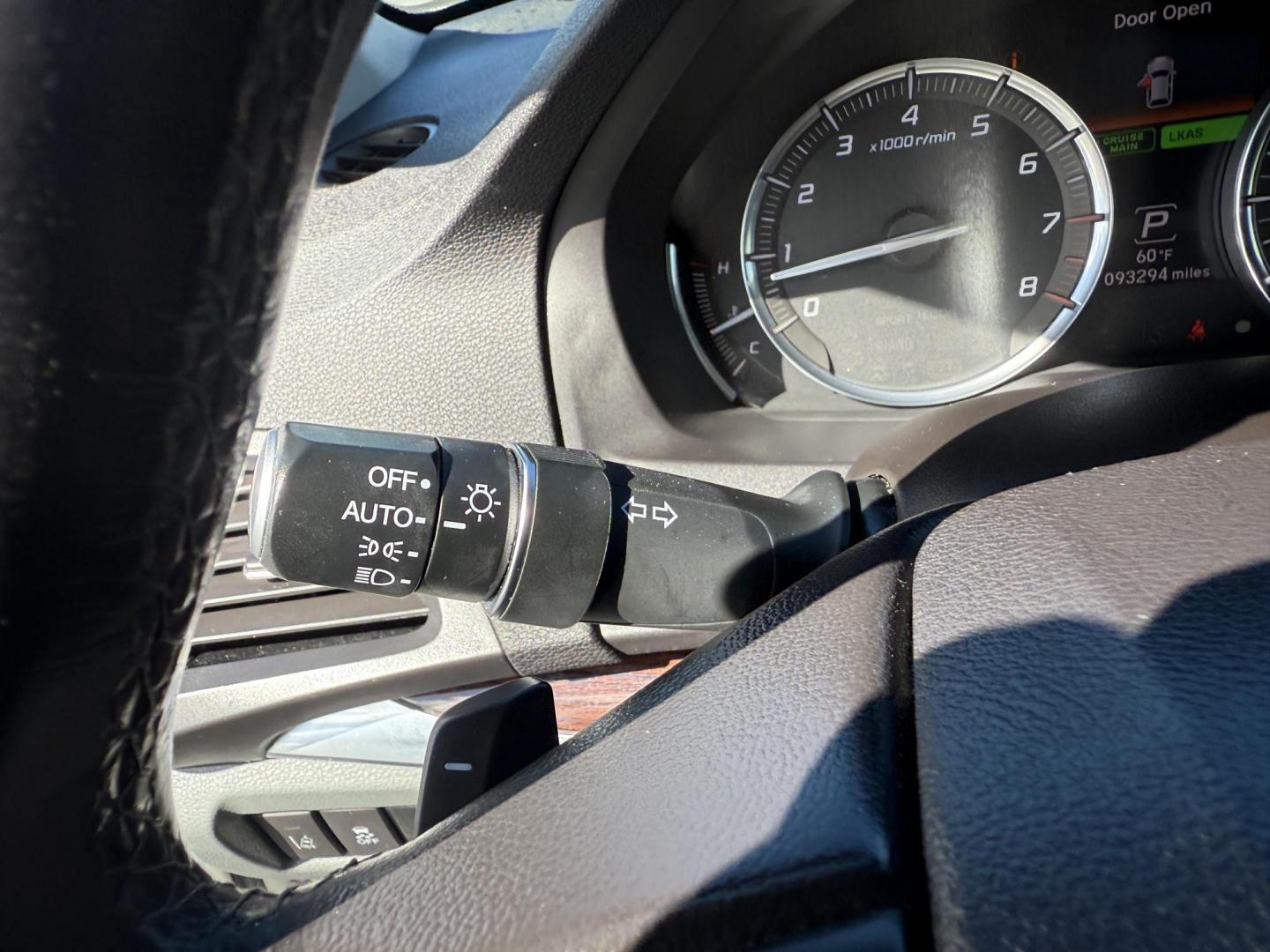 2016 White /Gray Acura MDX SH-AWD 9-Spd AT w/Tech Package (5FRYD4H47GB) with an 3.5L V6 SOHC 24V engine, 9-Speed Automatic transmission, located at 11115 Chardon Rd. , Chardon, OH, 44024, (440) 214-9705, 41.580246, -81.241943 - Step into luxury and versatility with this 2016 Acura MDX equipped with the Technology Package. Powered by a refined 3.5L V6 engine and smooth 9-speed automatic transmission, this SUV offers a sophisticated leather interior with power front seats, heated front seats, and tri-zone automatic climate c - Photo#25