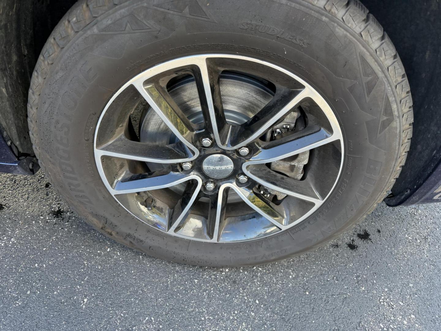 2017 Blue /Black Dodge Grand Caravan GT (2C4RDGEG0HR) with an 3.6L V6 DOHC 24V engine, 6A transmission, located at 547 E. Main St., Orwell, OH, 44076, (440) 437-5893, 41.535435, -80.847855 - Enjoy comfort, convenience, and versatility with this 2017 Dodge Grand Caravan GT. Powered by a reliable 3.6L Pentastar V6 engine and 6-speed automatic transmission, this minivan offers smooth performance and flex fuel capability for added efficiency. The stylish leather interior features power fron - Photo#5
