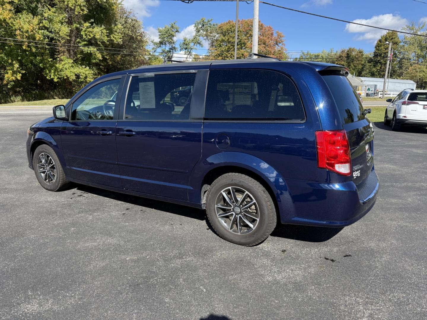 2017 Blue /Black Dodge Grand Caravan GT (2C4RDGEG0HR) with an 3.6L V6 DOHC 24V engine, 6A transmission, located at 547 E. Main St., Orwell, OH, 44076, (440) 437-5893, 41.535435, -80.847855 - Enjoy comfort, convenience, and versatility with this 2017 Dodge Grand Caravan GT. Powered by a reliable 3.6L Pentastar V6 engine and 6-speed automatic transmission, this minivan offers smooth performance and flex fuel capability for added efficiency. The stylish leather interior features power fron - Photo#11