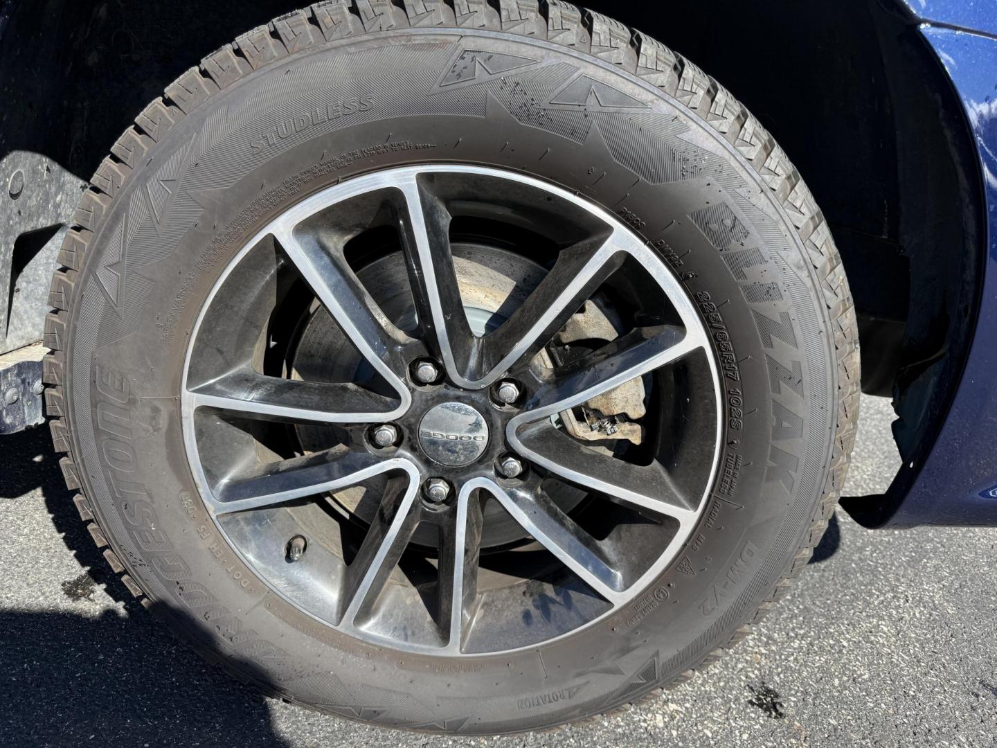 2017 Blue /Black Dodge Grand Caravan GT (2C4RDGEG0HR) with an 3.6L V6 DOHC 24V engine, 6A transmission, located at 547 E. Main St., Orwell, OH, 44076, (440) 437-5893, 41.535435, -80.847855 - Enjoy comfort, convenience, and versatility with this 2017 Dodge Grand Caravan GT. Powered by a reliable 3.6L Pentastar V6 engine and 6-speed automatic transmission, this minivan offers smooth performance and flex fuel capability for added efficiency. The stylish leather interior features power fron - Photo#12