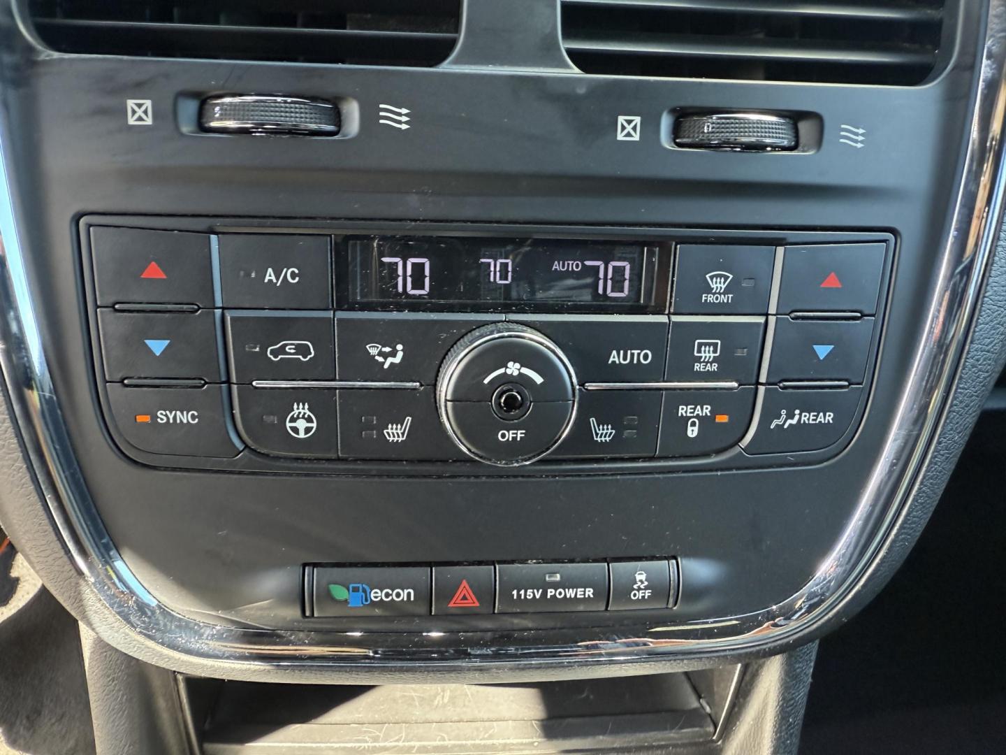 2017 Blue /Black Dodge Grand Caravan GT (2C4RDGEG0HR) with an 3.6L V6 DOHC 24V engine, 6A transmission, located at 547 E. Main St., Orwell, OH, 44076, (440) 437-5893, 41.535435, -80.847855 - Enjoy comfort, convenience, and versatility with this 2017 Dodge Grand Caravan GT. Powered by a reliable 3.6L Pentastar V6 engine and 6-speed automatic transmission, this minivan offers smooth performance and flex fuel capability for added efficiency. The stylish leather interior features power fron - Photo#28