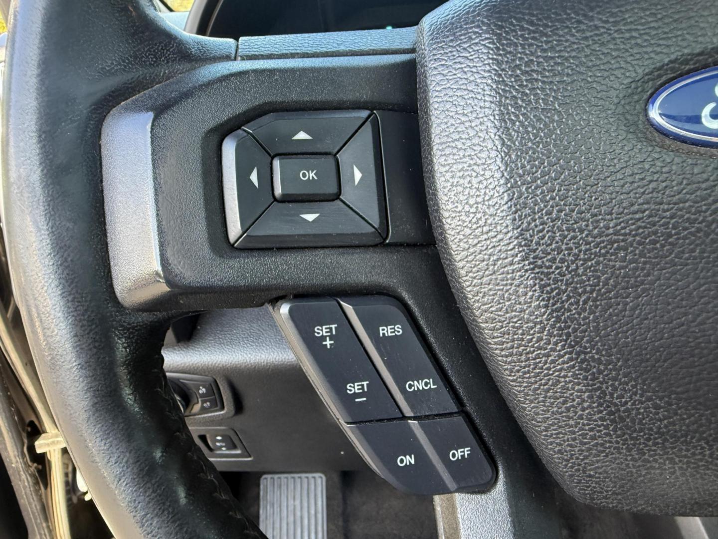 2018 Black /Black Ford F-150 XLT SuperCrew 6.5-ft. Bed 4WD (1FTFW1E58JK) with an 5.0L V8 OHV 16V engine, 10 Speed Auto transmission, located at 11115 Chardon Rd. , Chardon, OH, 44024, (440) 214-9705, 41.580246, -81.241943 - Take on any job or adventure with this 2018 Ford F-150 XLT 4WD Crew Cab, featuring a powerful 5.0L Coyote V8 engine and 10-speed automatic transmission. Equipped with the FX4 Off-Road Package, 3.73 gearing, locking rear differential, and a 36-gallon extended range fuel tank, this truck is built for - Photo#20