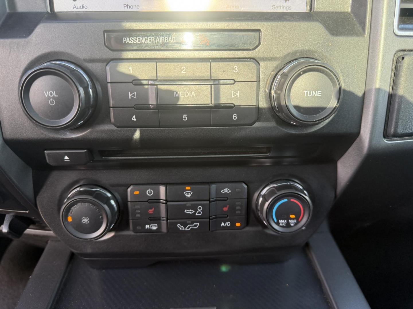 2018 Black /Black Ford F-150 XLT SuperCrew 6.5-ft. Bed 4WD (1FTFW1E58JK) with an 5.0L V8 OHV 16V engine, 10 Speed Auto transmission, located at 11115 Chardon Rd. , Chardon, OH, 44024, (440) 214-9705, 41.580246, -81.241943 - Take on any job or adventure with this 2018 Ford F-150 XLT 4WD Crew Cab, featuring a powerful 5.0L Coyote V8 engine and 10-speed automatic transmission. Equipped with the FX4 Off-Road Package, 3.73 gearing, locking rear differential, and a 36-gallon extended range fuel tank, this truck is built for - Photo#27