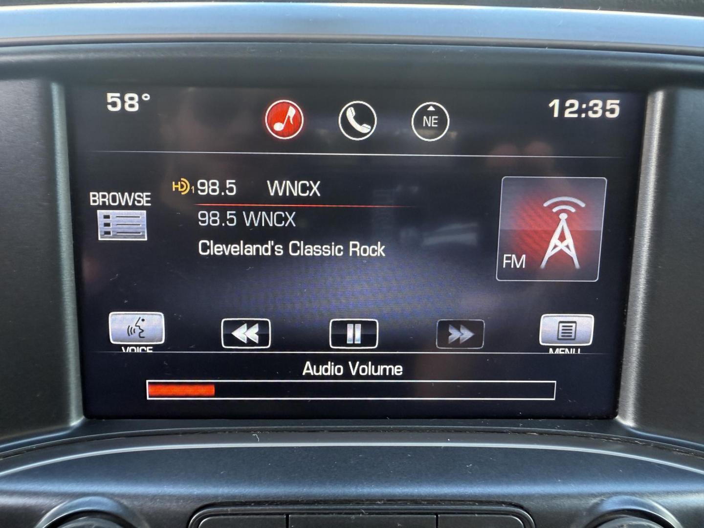 2016 Black /Black GMC Sierra 1500 SLE Double Cab 4WD (1GTV2MEC6GZ) with an 5.3L V8 OHV 16V engine, 6A transmission, located at 11115 Chardon Rd. , Chardon, OH, 44024, (440) 214-9705, 41.580246, -81.241943 - Get the perfect blend of power, capability, and comfort with this 2016 GMC Sierra 1500 SLE Double Cab All Terrain. Driven by a strong 5.3L EcoTec3 V8 engine and 6-speed automatic transmission, this truck boasts a 9,200-pound towing capacity, 3.42 gearing, and a G80 locking rear differential—ready - Photo#30