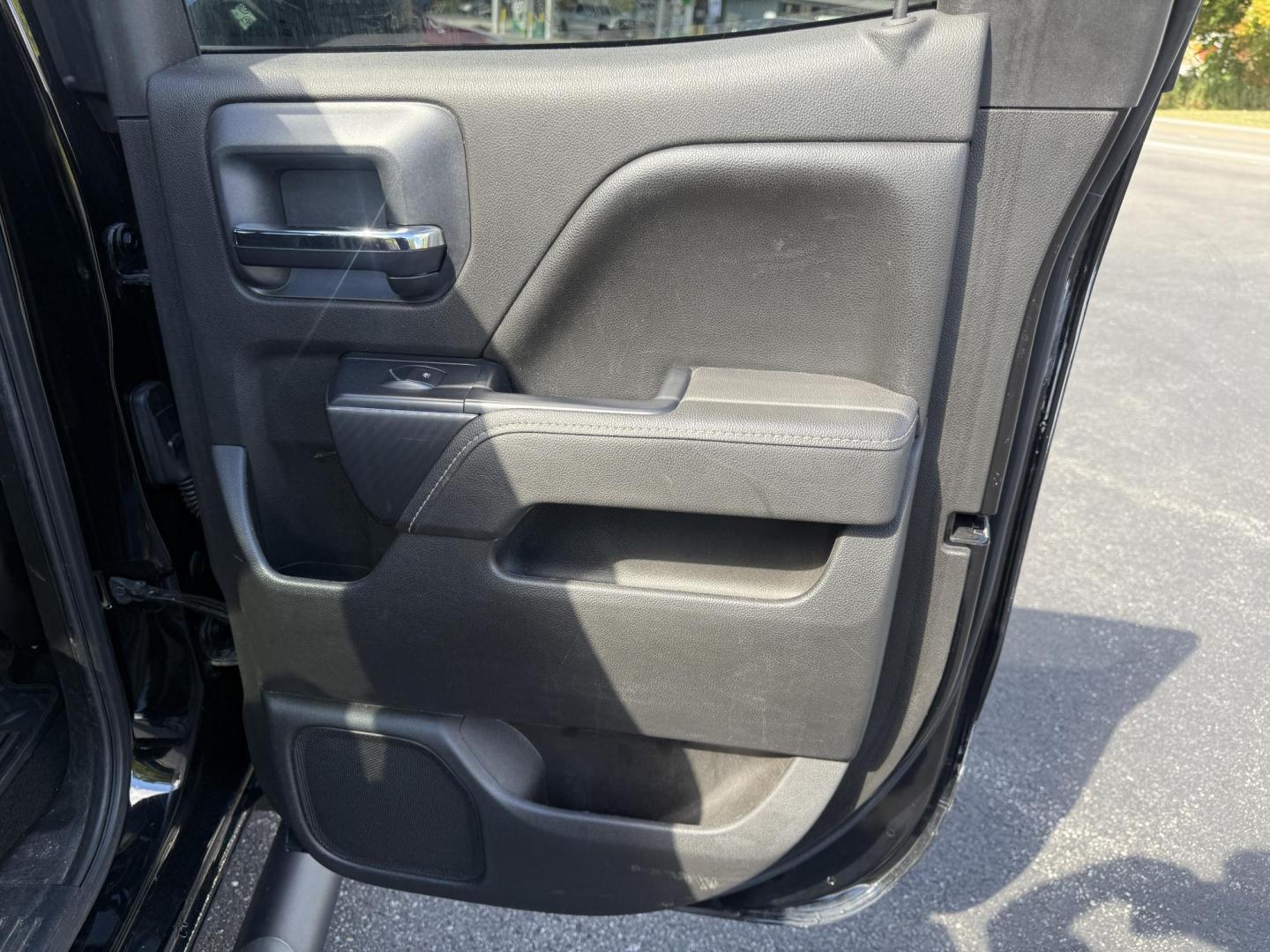 2016 Black /Black GMC Sierra 1500 SLE Double Cab 4WD (1GTV2MEC6GZ) with an 5.3L V8 OHV 16V engine, 6A transmission, located at 11115 Chardon Rd. , Chardon, OH, 44024, (440) 214-9705, 41.580246, -81.241943 - Get the perfect blend of power, capability, and comfort with this 2016 GMC Sierra 1500 SLE Double Cab All Terrain. Driven by a strong 5.3L EcoTec3 V8 engine and 6-speed automatic transmission, this truck boasts a 9,200-pound towing capacity, 3.42 gearing, and a G80 locking rear differential—ready - Photo#43