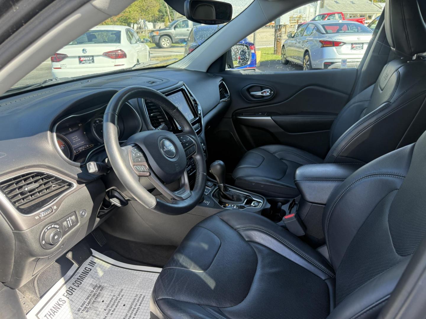2019 Gray /Black Jeep Cherokee Limited 4WD (1C4PJMDX9KD) with an 3.2L V6 DOHC 24V engine, 9A transmission, located at 11115 Chardon Rd. , Chardon, OH, 44024, (440) 214-9705, 41.580246, -81.241943 - Experience refined capability with this 2019 Jeep Cherokee Limited 4WD. Powered by a robust 3.2L V6 engine and smooth 9-speed automatic transmission, this SUV delivers confident performance and up to 27 MPG on the highway. The upscale leather interior features heated front seats, dual-zone automatic - Photo#17