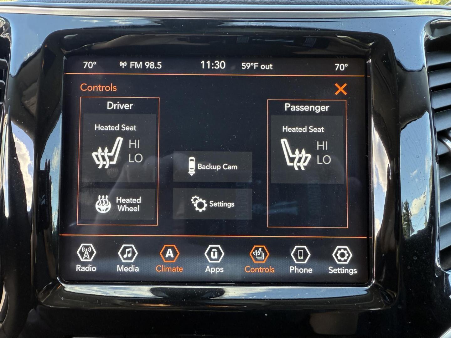 2019 Gray /Black Jeep Cherokee Limited 4WD (1C4PJMDX9KD) with an 3.2L V6 DOHC 24V engine, 9A transmission, located at 11115 Chardon Rd. , Chardon, OH, 44024, (440) 214-9705, 41.580246, -81.241943 - Experience refined capability with this 2019 Jeep Cherokee Limited 4WD. Powered by a robust 3.2L V6 engine and smooth 9-speed automatic transmission, this SUV delivers confident performance and up to 27 MPG on the highway. The upscale leather interior features heated front seats, dual-zone automatic - Photo#28