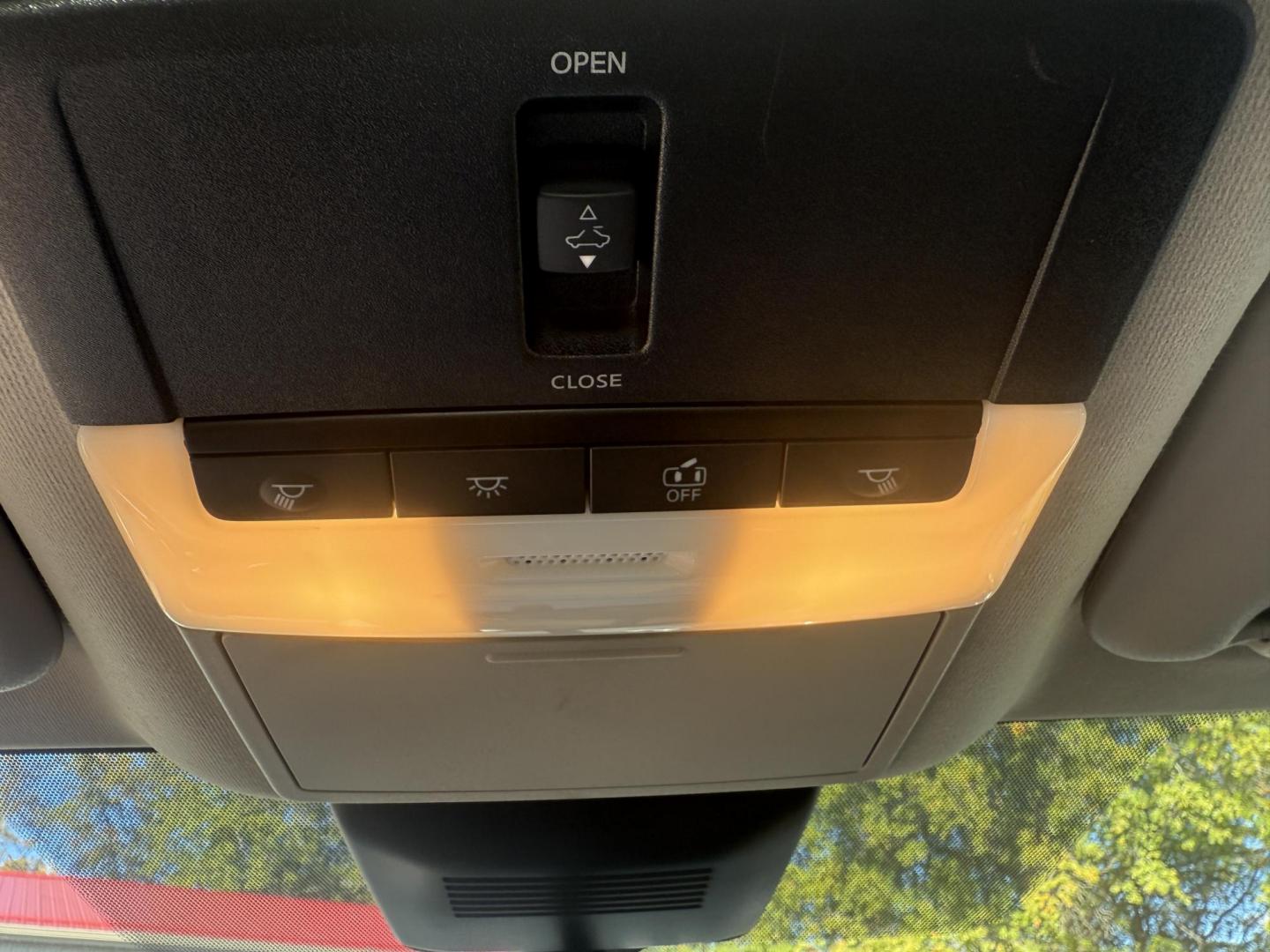 2022 Gray /Brown Nissan Sentra SV (3N1AB8CV3NY) with an 1.8L I4 SFI DOHC 16V engine, Automatic transmission, located at 547 E. Main St., Orwell, OH, 44076, (440) 437-5893, 41.535435, -80.847855 - Upgrade your daily drive with this 2022 Nissan Sentra SV, featuring the desirable SV Premium Package. Enjoy impressive efficiency with a 2.0L I4 engine delivering up to 39 MPG on the highway and 33 MPG combined. The refined interior boasts leather seating, a power driver’s seat, heated front seats - Photo#31