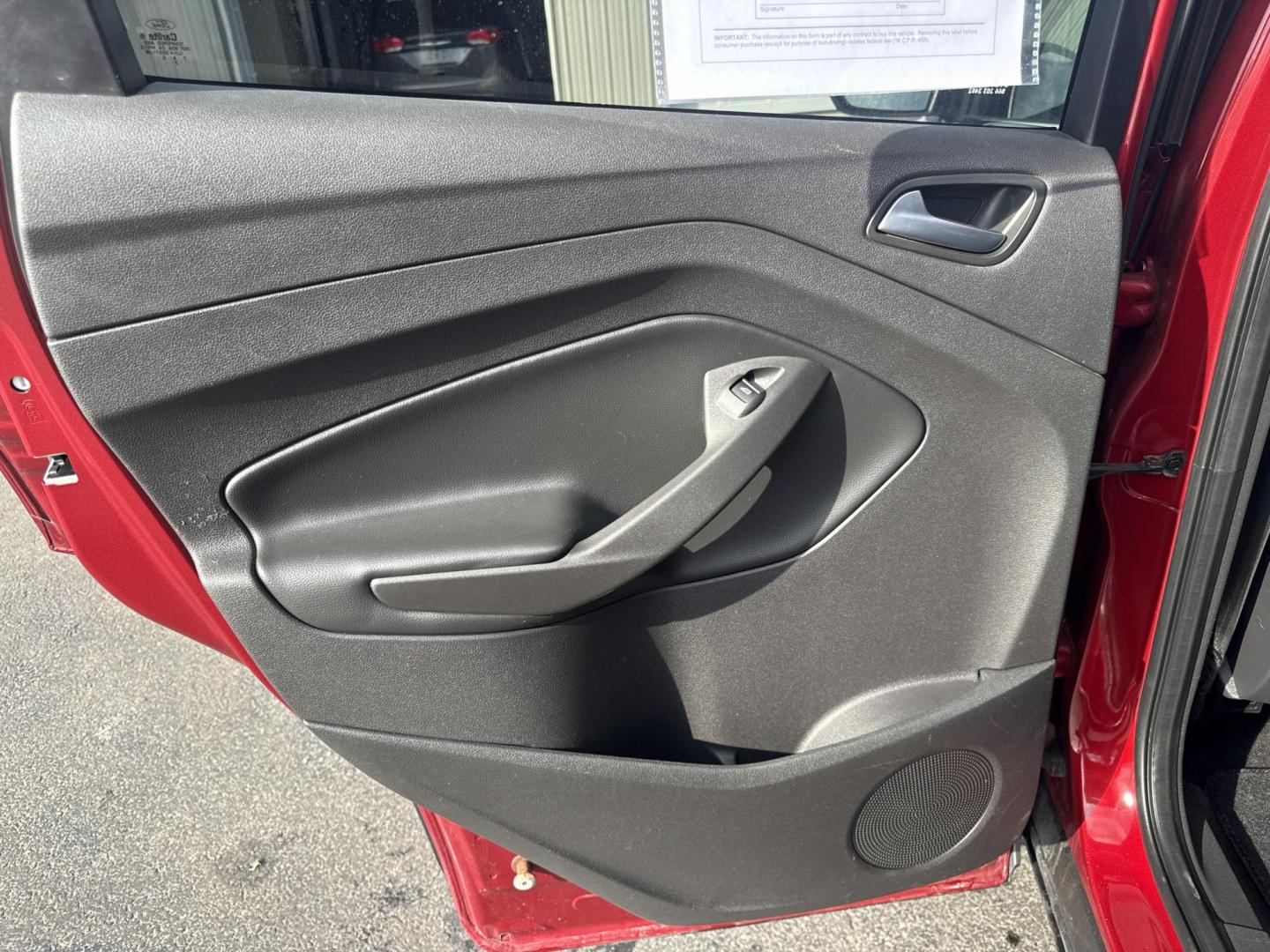 2018 Red /Black Ford Escape SE 4WD (1FMCU9GD5JU) with an 1.5L I4 DOHC 16V TURBO engine, Automatic transmission, located at 547 E. Main St., Orwell, OH, 44076, (440) 437-5893, 41.535435, -80.847855 - This 2018 Ford Escape SE 4WD is ready to roll with style, efficiency, and all the modern must-haves – your perfect everyday adventure machine! Powered by a peppy 1.5L I4 Turbocharged EcoBoost engine delivering smooth, responsive power through a slick 6-speed automatic transmission and confident 4 - Photo#34