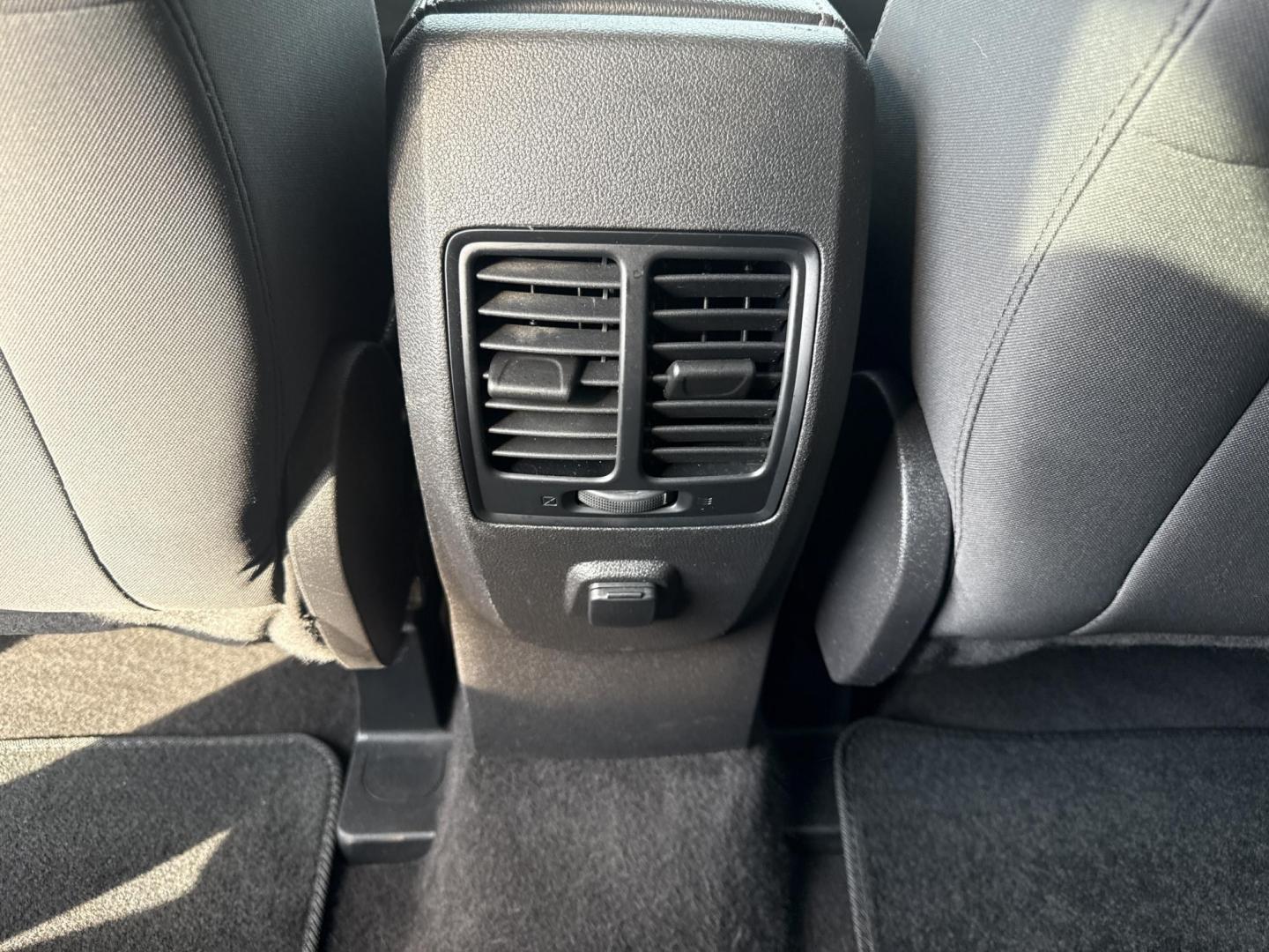 2018 Red /Black Ford Escape SE 4WD (1FMCU9GD5JU) with an 1.5L I4 DOHC 16V TURBO engine, Automatic transmission, located at 547 E. Main St., Orwell, OH, 44076, (440) 437-5893, 41.535435, -80.847855 - This 2018 Ford Escape SE 4WD is ready to roll with style, efficiency, and all the modern must-haves – your perfect everyday adventure machine! Powered by a peppy 1.5L I4 Turbocharged EcoBoost engine delivering smooth, responsive power through a slick 6-speed automatic transmission and confident 4 - Photo#19