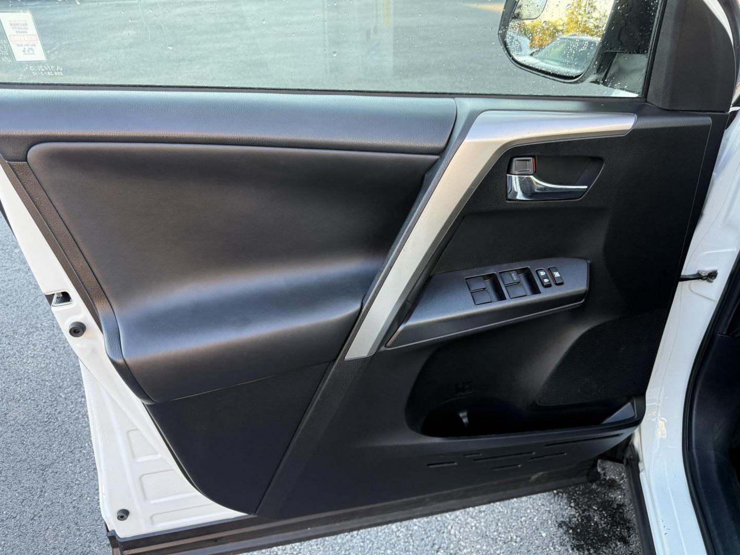 2017 White /Black Toyota RAV4 XLE AWD (JTMRFREV9HJ) with an 2.5LI4 DOHC 16V engine, 6A transmission, located at 11115 Chardon Rd. , Chardon, OH, 44024, (440) 214-9705, 41.580246, -81.241943 - 2017 Toyota RAV4 XLE AWD – Efficient, Smart, and Ready for Adventure Take on any journey with confidence in this 2017 Toyota RAV4 XLE AWD. Powered by a fuel-efficient 2.5L I4 engine and 6-speed automatic transmission, this SUV delivers 28 MPG on the highway, while Sport and ECO modes let you ta - Photo#16