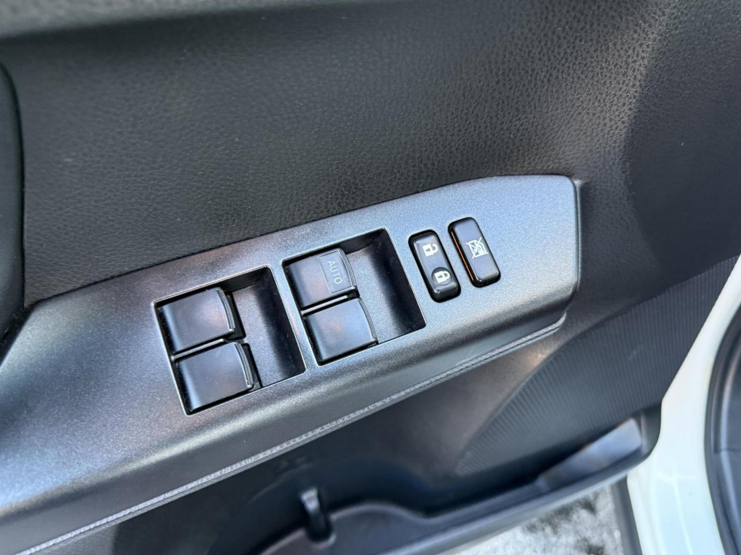 2017 White /Black Toyota RAV4 XLE AWD (JTMRFREV9HJ) with an 2.5LI4 DOHC 16V engine, 6A transmission, located at 11115 Chardon Rd. , Chardon, OH, 44024, (440) 214-9705, 41.580246, -81.241943 - 2017 Toyota RAV4 XLE AWD – Efficient, Smart, and Ready for Adventure Take on any journey with confidence in this 2017 Toyota RAV4 XLE AWD. Powered by a fuel-efficient 2.5L I4 engine and 6-speed automatic transmission, this SUV delivers 28 MPG on the highway, while Sport and ECO modes let you ta - Photo#17