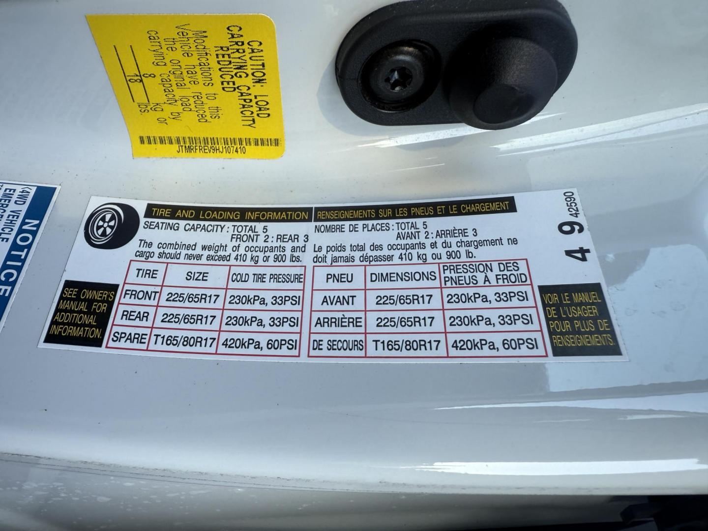 2017 White /Black Toyota RAV4 XLE AWD (JTMRFREV9HJ) with an 2.5LI4 DOHC 16V engine, 6A transmission, located at 11115 Chardon Rd. , Chardon, OH, 44024, (440) 214-9705, 41.580246, -81.241943 - 2017 Toyota RAV4 XLE AWD – Efficient, Smart, and Ready for Adventure Take on any journey with confidence in this 2017 Toyota RAV4 XLE AWD. Powered by a fuel-efficient 2.5L I4 engine and 6-speed automatic transmission, this SUV delivers 28 MPG on the highway, while Sport and ECO modes let you ta - Photo#20