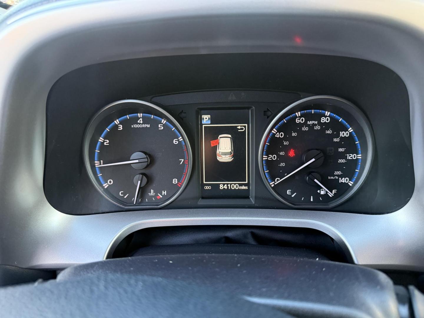 2017 White /Black Toyota RAV4 XLE AWD (JTMRFREV9HJ) with an 2.5LI4 DOHC 16V engine, 6A transmission, located at 11115 Chardon Rd. , Chardon, OH, 44024, (440) 214-9705, 41.580246, -81.241943 - 2017 Toyota RAV4 XLE AWD – Efficient, Smart, and Ready for Adventure Take on any journey with confidence in this 2017 Toyota RAV4 XLE AWD. Powered by a fuel-efficient 2.5L I4 engine and 6-speed automatic transmission, this SUV delivers 28 MPG on the highway, while Sport and ECO modes let you ta - Photo#22