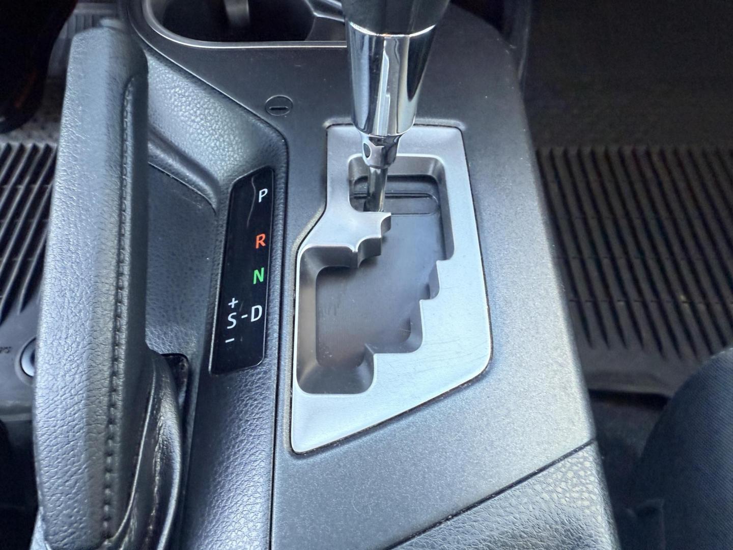 2017 White /Black Toyota RAV4 XLE AWD (JTMRFREV9HJ) with an 2.5LI4 DOHC 16V engine, 6A transmission, located at 11115 Chardon Rd. , Chardon, OH, 44024, (440) 214-9705, 41.580246, -81.241943 - 2017 Toyota RAV4 XLE AWD – Efficient, Smart, and Ready for Adventure Take on any journey with confidence in this 2017 Toyota RAV4 XLE AWD. Powered by a fuel-efficient 2.5L I4 engine and 6-speed automatic transmission, this SUV delivers 28 MPG on the highway, while Sport and ECO modes let you ta - Photo#30