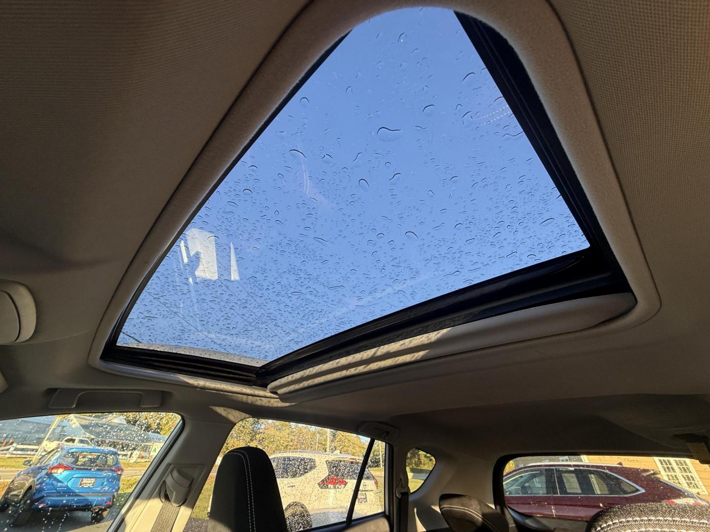 2017 White /Black Toyota RAV4 XLE AWD (JTMRFREV9HJ) with an 2.5LI4 DOHC 16V engine, 6A transmission, located at 11115 Chardon Rd. , Chardon, OH, 44024, (440) 214-9705, 41.580246, -81.241943 - 2017 Toyota RAV4 XLE AWD – Efficient, Smart, and Ready for Adventure Take on any journey with confidence in this 2017 Toyota RAV4 XLE AWD. Powered by a fuel-efficient 2.5L I4 engine and 6-speed automatic transmission, this SUV delivers 28 MPG on the highway, while Sport and ECO modes let you ta - Photo#32