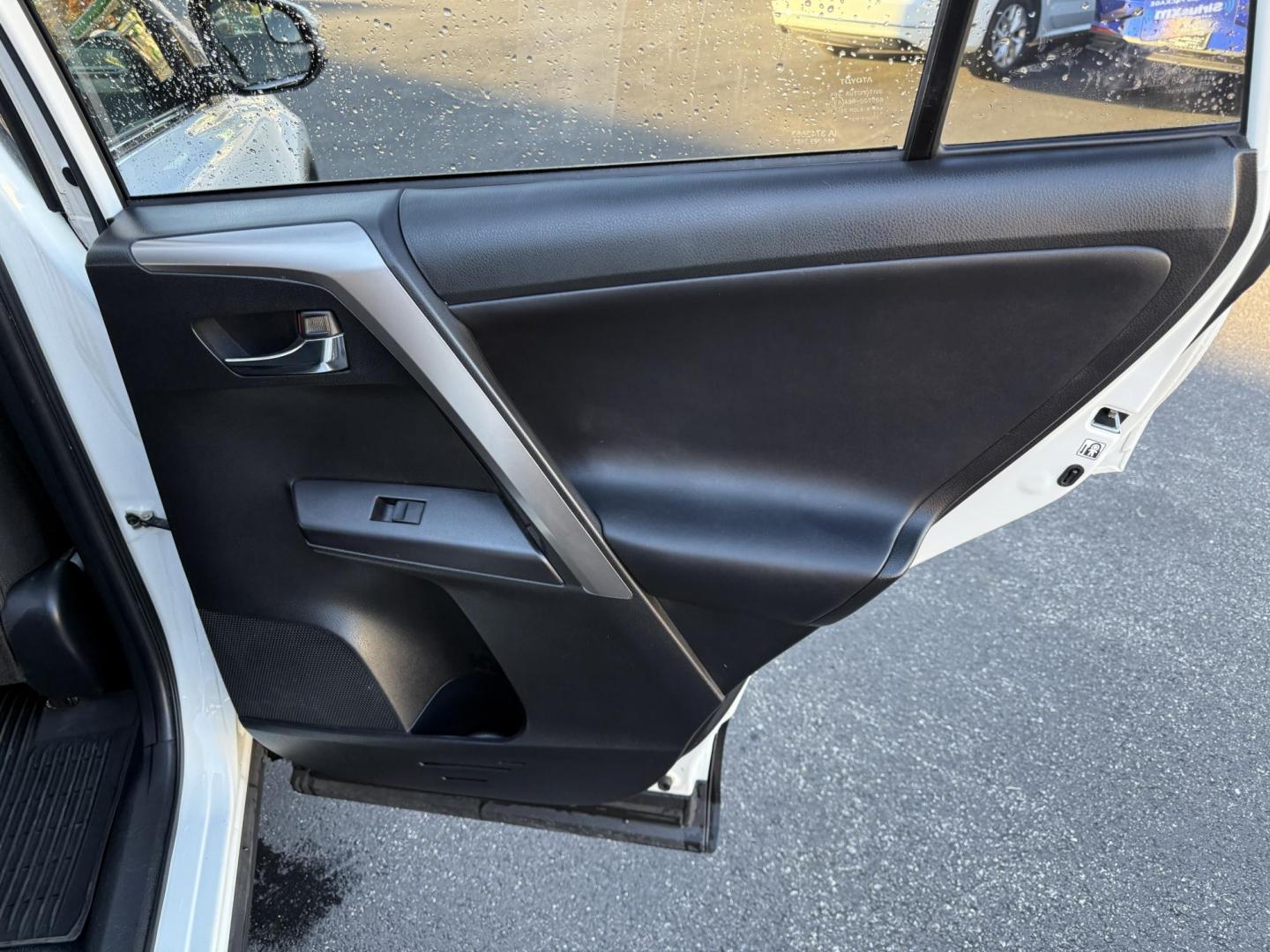 2017 White /Black Toyota RAV4 XLE AWD (JTMRFREV9HJ) with an 2.5LI4 DOHC 16V engine, 6A transmission, located at 11115 Chardon Rd. , Chardon, OH, 44024, (440) 214-9705, 41.580246, -81.241943 - 2017 Toyota RAV4 XLE AWD – Efficient, Smart, and Ready for Adventure Take on any journey with confidence in this 2017 Toyota RAV4 XLE AWD. Powered by a fuel-efficient 2.5L I4 engine and 6-speed automatic transmission, this SUV delivers 28 MPG on the highway, while Sport and ECO modes let you ta - Photo#42