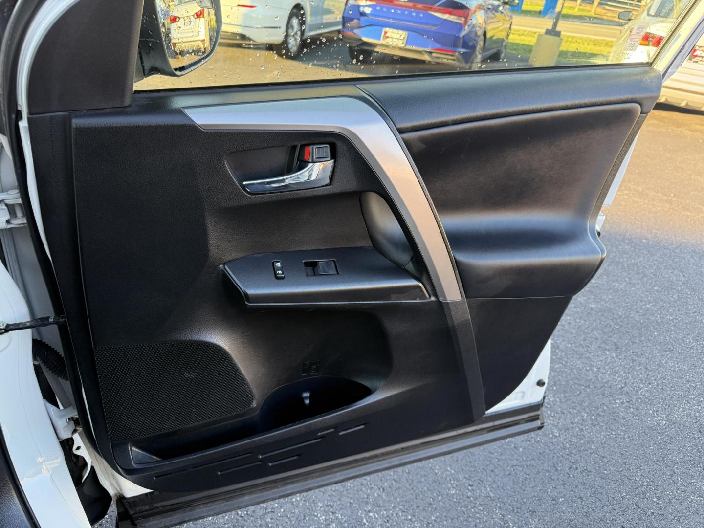 2017 White /Black Toyota RAV4 XLE AWD (JTMRFREV9HJ) with an 2.5LI4 DOHC 16V engine, 6A transmission, located at 11115 Chardon Rd. , Chardon, OH, 44024, (440) 214-9705, 41.580246, -81.241943 - 2017 Toyota RAV4 XLE AWD – Efficient, Smart, and Ready for Adventure Take on any journey with confidence in this 2017 Toyota RAV4 XLE AWD. Powered by a fuel-efficient 2.5L I4 engine and 6-speed automatic transmission, this SUV delivers 28 MPG on the highway, while Sport and ECO modes let you ta - Photo#46