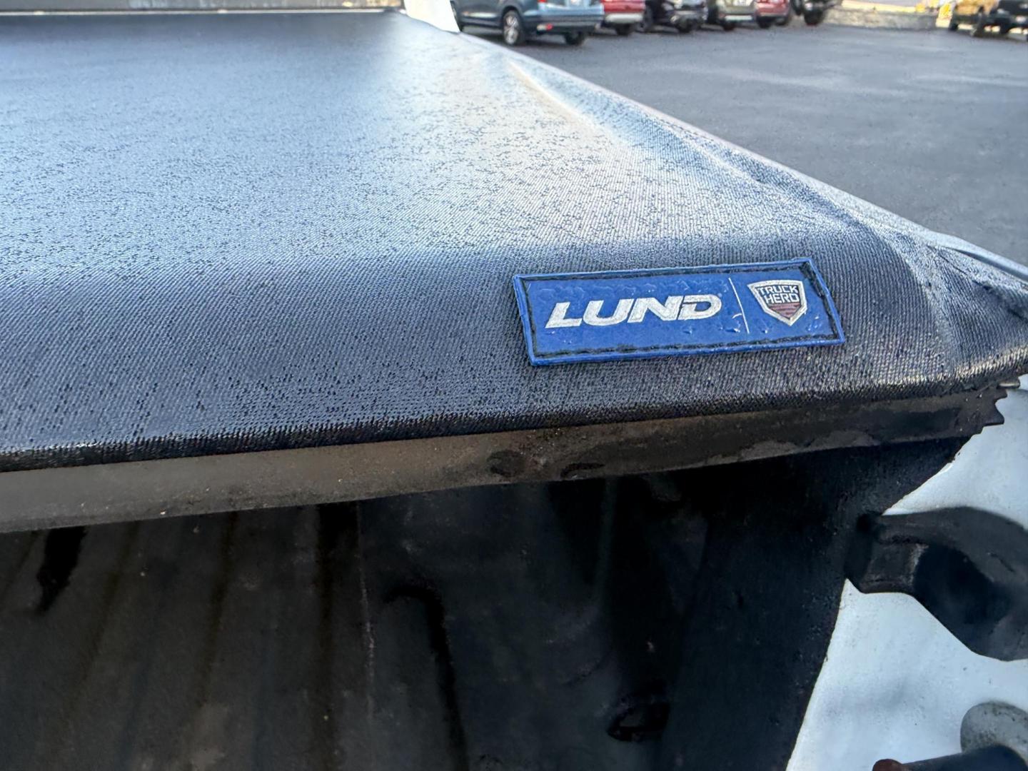 2017 White /Black RAM 1500 Limited Crew Cab SWB 4WD (1C6RR7PT4HS) with an 5.7L V8 OHV 16V engine, 8A transmission, located at 11115 Chardon Rd. , Chardon, OH, 44024, (440) 214-9705, 41.580246, -81.241943 - 2017 Ram 1500 Crew Cab Limited 4WD – Luxury and Power Combined Experience top-tier performance and comfort in this 2017 Ram 1500 Crew Cab Limited 4WD. Powered by a legendary 5.7L HEMI V8 engine with 395 HP and 410 lb-ft of torque, this truck offers an 8-speed automatic transmission, on-demand 4 - Photo#12