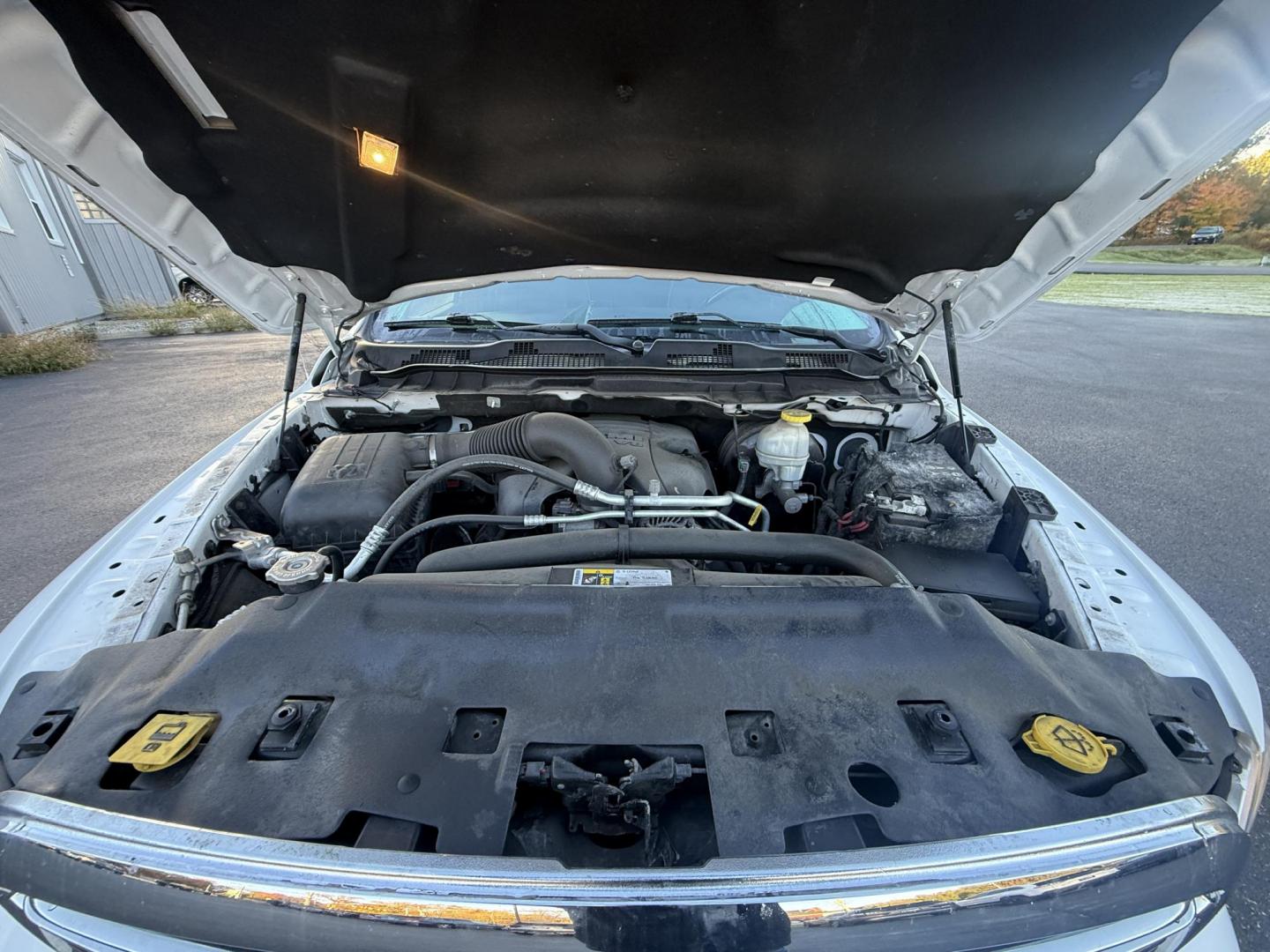 2017 White /Black RAM 1500 Limited Crew Cab SWB 4WD (1C6RR7PT4HS) with an 5.7L V8 OHV 16V engine, 8A transmission, located at 11115 Chardon Rd. , Chardon, OH, 44024, (440) 214-9705, 41.580246, -81.241943 - 2017 Ram 1500 Crew Cab Limited 4WD – Luxury and Power Combined Experience top-tier performance and comfort in this 2017 Ram 1500 Crew Cab Limited 4WD. Powered by a legendary 5.7L HEMI V8 engine with 395 HP and 410 lb-ft of torque, this truck offers an 8-speed automatic transmission, on-demand 4 - Photo#18