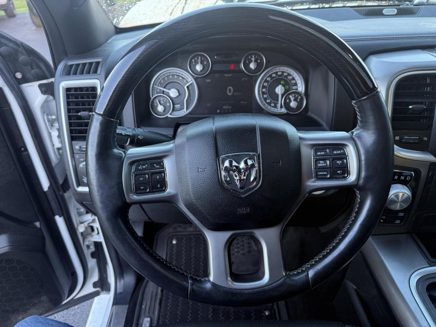 2017 White /Black RAM 1500 Limited Crew Cab SWB 4WD (1C6RR7PT4HS) with an 5.7L V8 OHV 16V engine, 8A transmission, located at 11115 Chardon Rd. , Chardon, OH, 44024, (440) 214-9705, 41.580246, -81.241943 - 2017 Ram 1500 Crew Cab Limited 4WD – Luxury and Power Combined Experience top-tier performance and comfort in this 2017 Ram 1500 Crew Cab Limited 4WD. Powered by a legendary 5.7L HEMI V8 engine with 395 HP and 410 lb-ft of torque, this truck offers an 8-speed automatic transmission, on-demand 4 - Photo#29