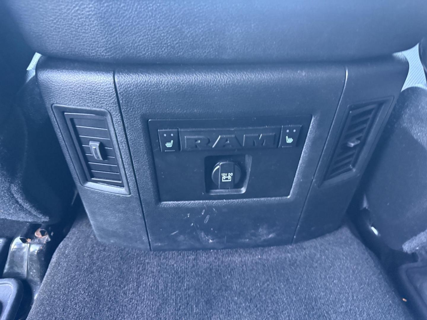 2017 White /Black RAM 1500 Limited Crew Cab SWB 4WD (1C6RR7PT4HS) with an 5.7L V8 OHV 16V engine, 8A transmission, located at 11115 Chardon Rd. , Chardon, OH, 44024, (440) 214-9705, 41.580246, -81.241943 - 2017 Ram 1500 Crew Cab Limited 4WD – Luxury and Power Combined Experience top-tier performance and comfort in this 2017 Ram 1500 Crew Cab Limited 4WD. Powered by a legendary 5.7L HEMI V8 engine with 395 HP and 410 lb-ft of torque, this truck offers an 8-speed automatic transmission, on-demand 4 - Photo#46