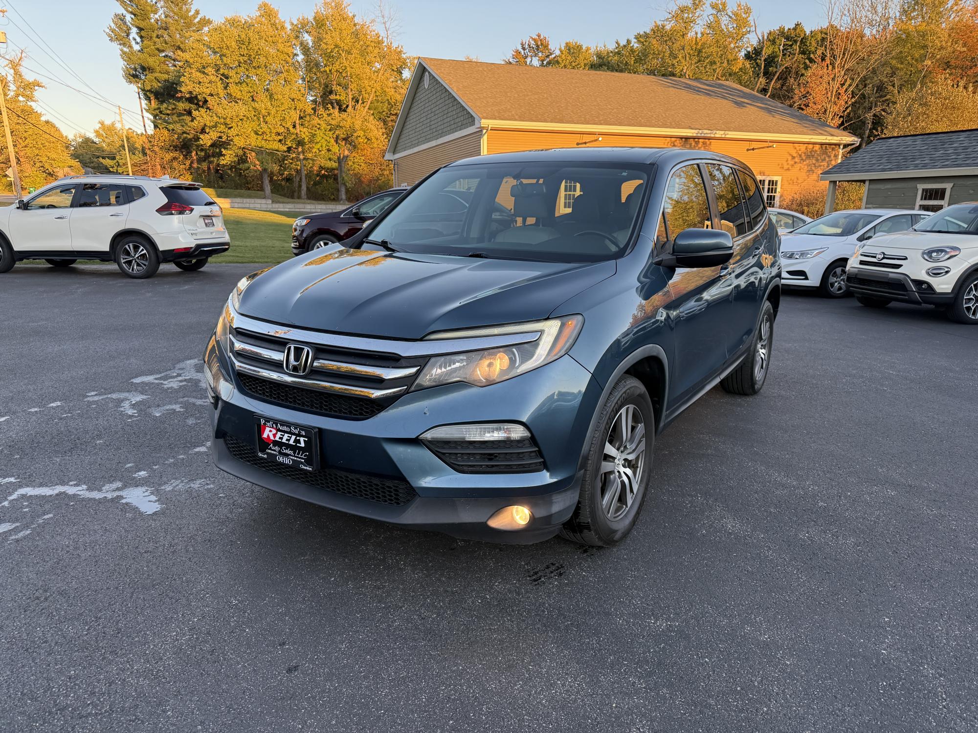 photo of 2017 Honda Pilot EX-L w/RES AWD