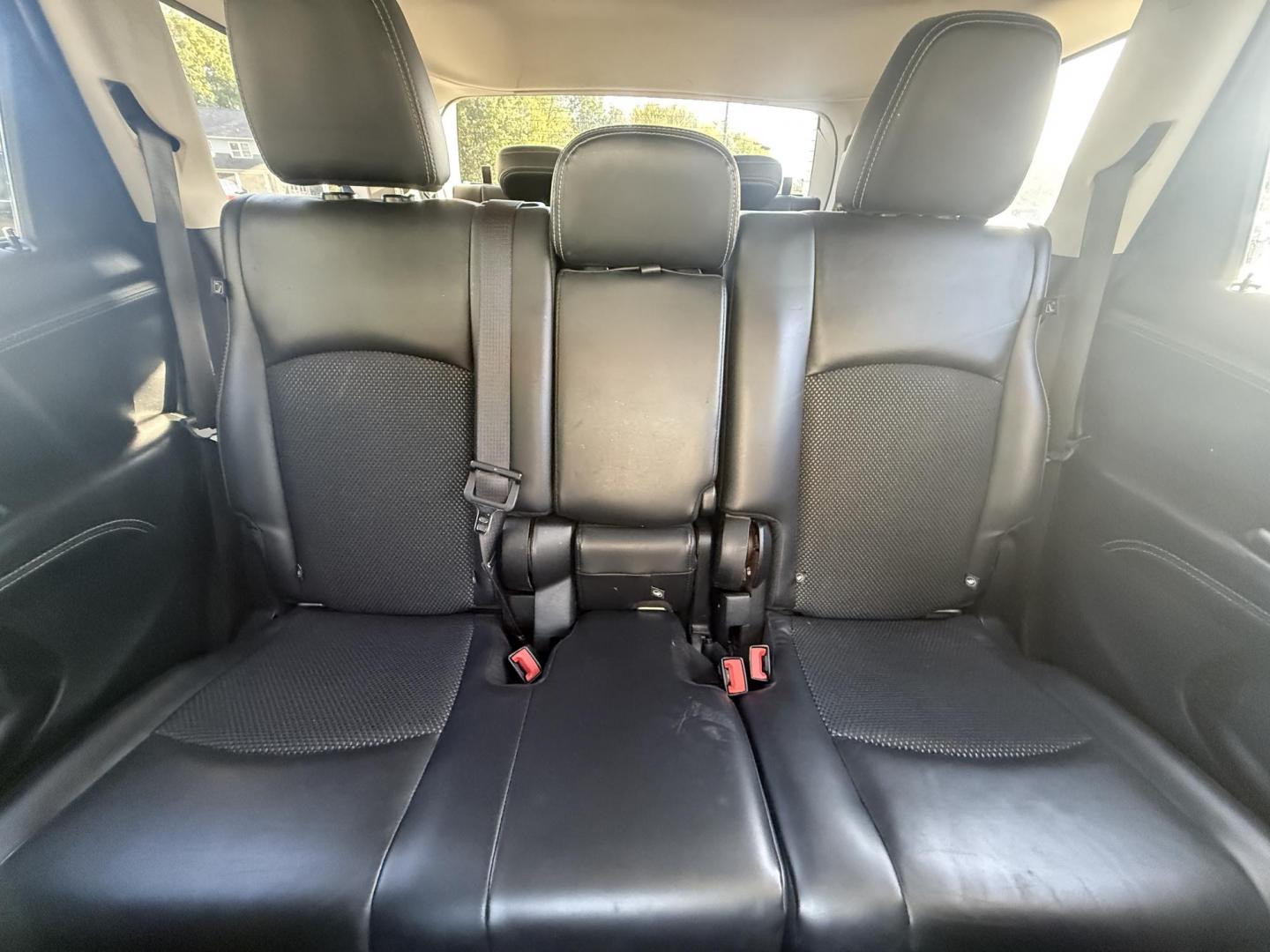 2018 White /Black Dodge Journey Crossroad AWD (3C4PDDGG1JT) with an 3.6L V6 DOHC 24V engine, 6A transmission, located at 547 E. Main St., Orwell, OH, 44076, (440) 437-5893, 41.535435, -80.847855 - Adventure-Ready and Family-Focused – 2018 Dodge Journey Crossroad AWD Embrace every journey with confidence in this 2018 Dodge Journey Crossroad AWD. Powered by the reliable 3.6L Pentastar V6 engine and a smooth 6-speed automatic transmission, this SUV delivers spirited performance while achiev - Photo#34