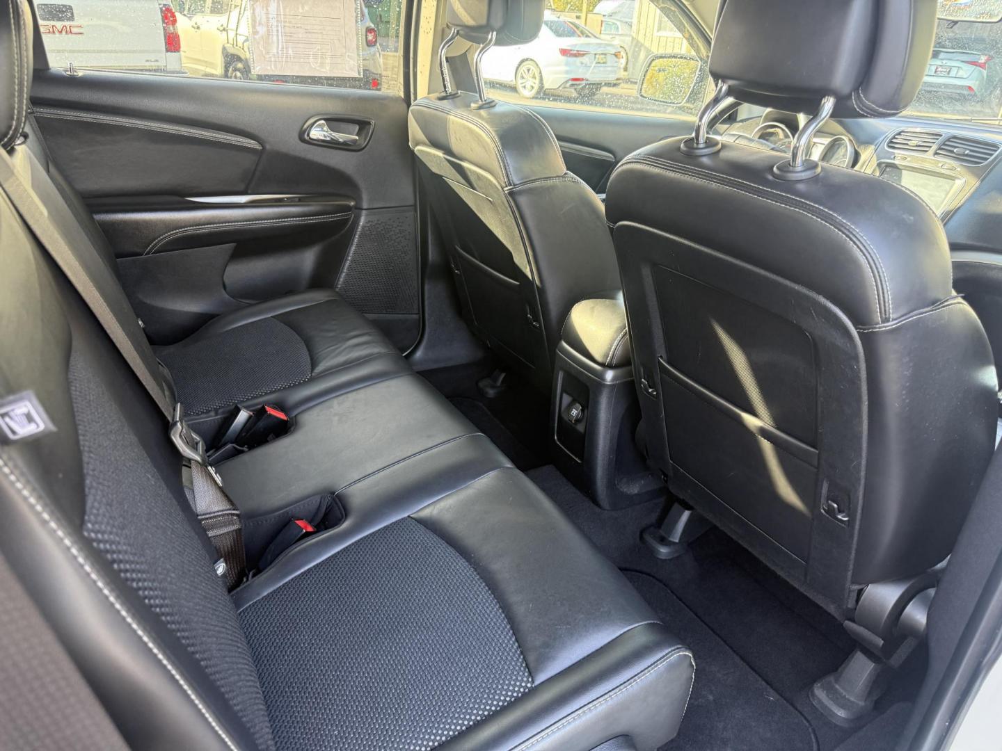 2018 White /Black Dodge Journey Crossroad AWD (3C4PDDGG1JT) with an 3.6L V6 DOHC 24V engine, 6A transmission, located at 547 E. Main St., Orwell, OH, 44076, (440) 437-5893, 41.535435, -80.847855 - Adventure-Ready and Family-Focused – 2018 Dodge Journey Crossroad AWD Embrace every journey with confidence in this 2018 Dodge Journey Crossroad AWD. Powered by the reliable 3.6L Pentastar V6 engine and a smooth 6-speed automatic transmission, this SUV delivers spirited performance while achiev - Photo#45