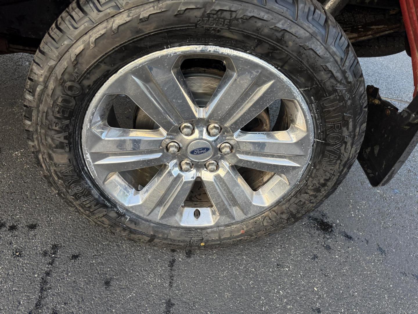 2019 Red /Gray Ford F-150 XLT SuperCrew 5.5-ft. Bed 4WD (1FTEW1E43KF) with an 3.5L V6 Twin Turbo engine, 10 Speed Automatic Transmission transmission, located at 11115 Chardon Rd. , Chardon, OH, 44024, (440) 214-9705, 41.580246, -81.241943 - Photo#13