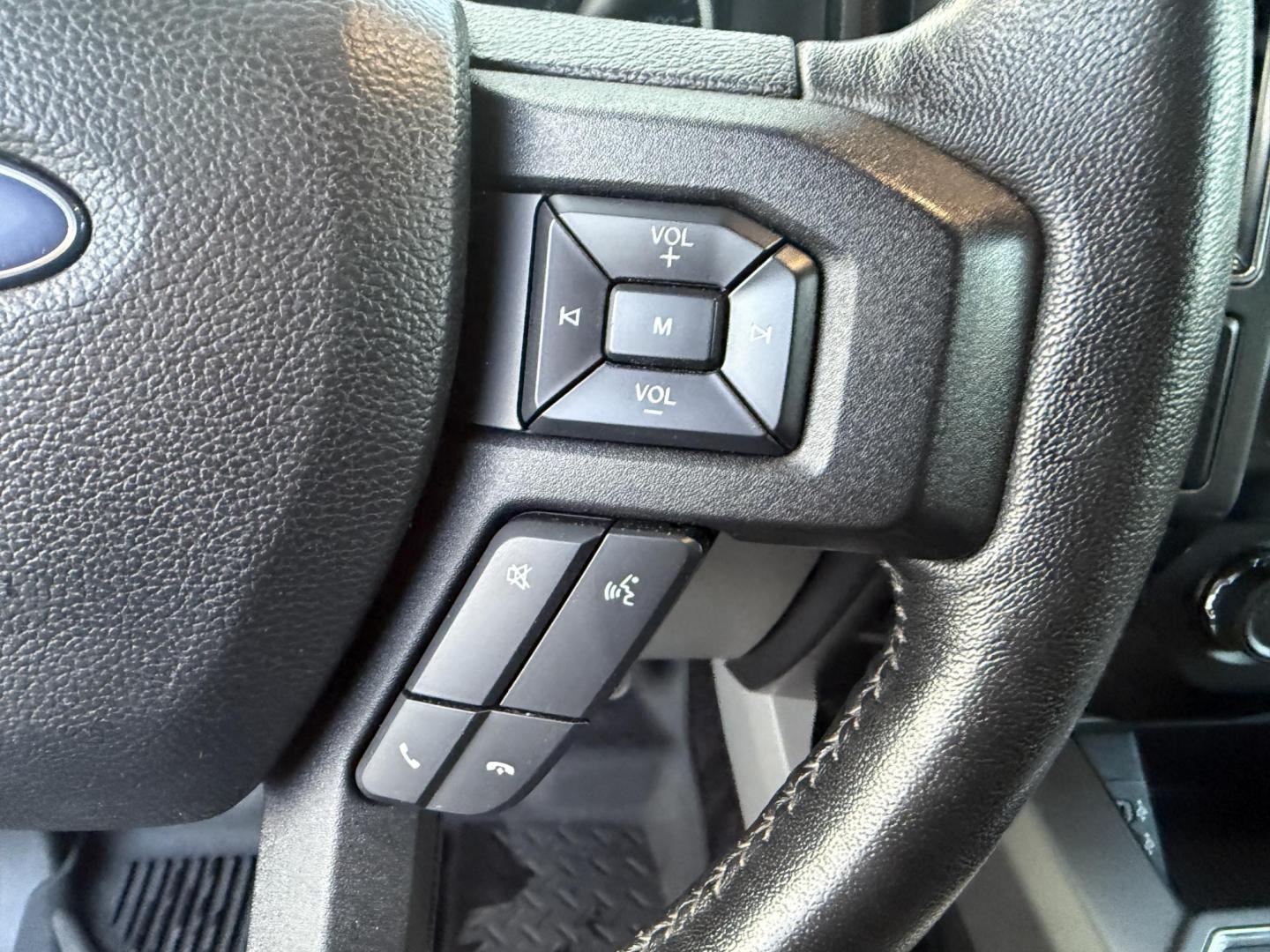 2019 Red /Gray Ford F-150 XLT SuperCrew 5.5-ft. Bed 4WD (1FTEW1E43KF) with an 3.5L V6 Twin Turbo engine, 10 Speed Automatic Transmission transmission, located at 11115 Chardon Rd. , Chardon, OH, 44024, (440) 214-9705, 41.580246, -81.241943 - Photo#27