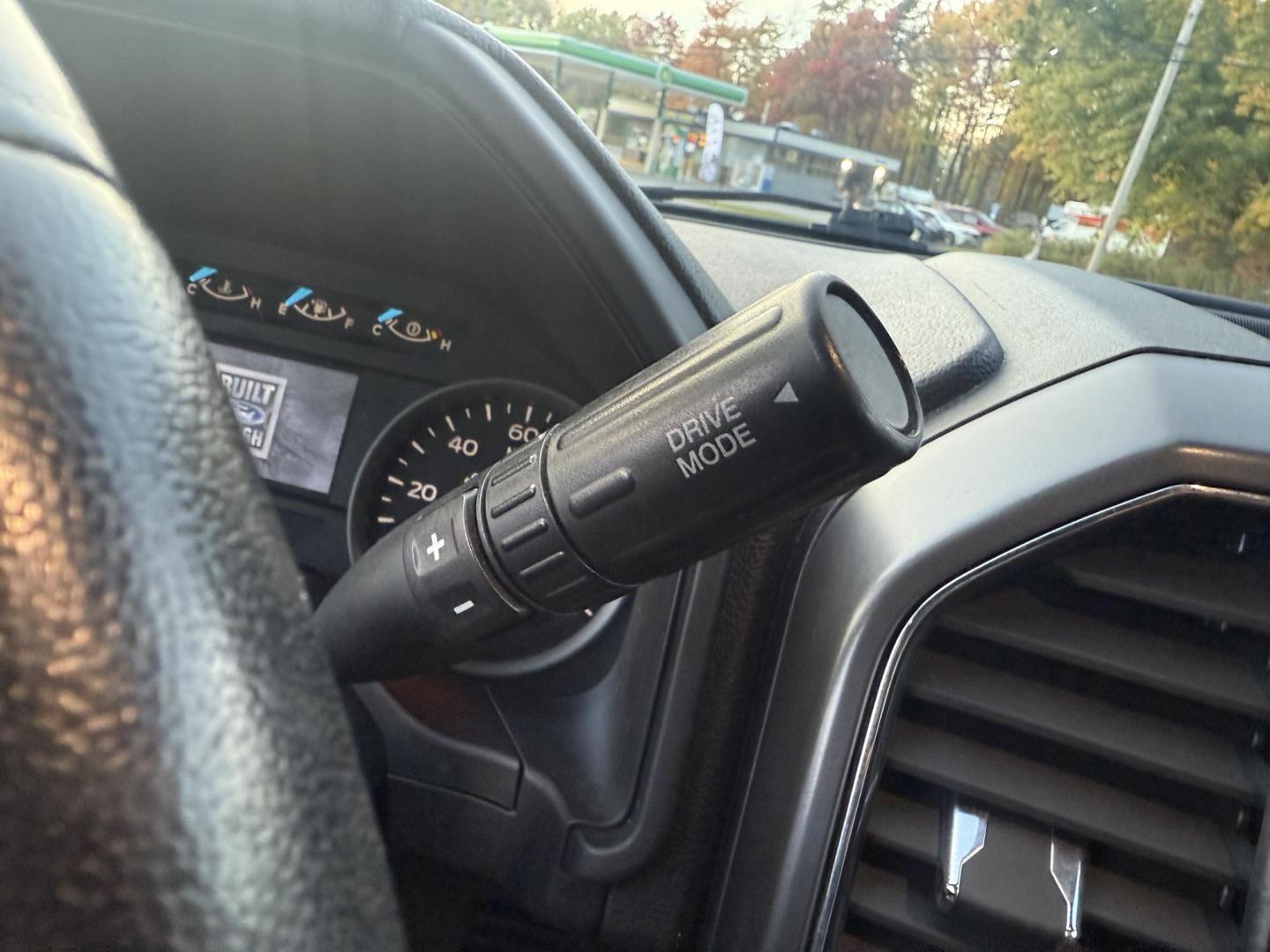 2019 Red /Gray Ford F-150 XLT SuperCrew 5.5-ft. Bed 4WD (1FTEW1E43KF) with an 3.5L V6 Twin Turbo engine, 10 Speed Automatic Transmission transmission, located at 11115 Chardon Rd. , Chardon, OH, 44024, (440) 214-9705, 41.580246, -81.241943 - Photo#29