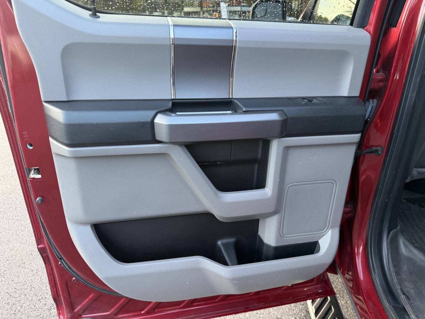 2019 Red /Gray Ford F-150 XLT SuperCrew 5.5-ft. Bed 4WD (1FTEW1E43KF) with an 3.5L V6 Twin Turbo engine, 10 Speed Automatic Transmission transmission, located at 11115 Chardon Rd. , Chardon, OH, 44024, (440) 214-9705, 41.580246, -81.241943 - Photo#43