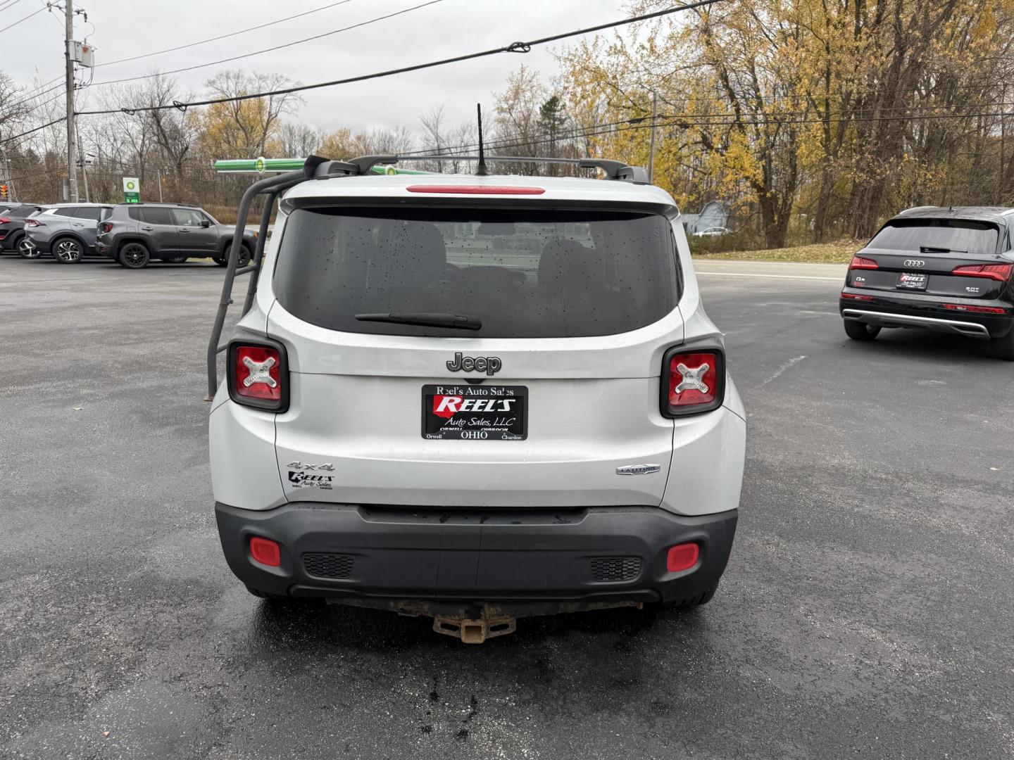 2015 Silver /Gray Jeep Renegade Latitude 4X4 (ZACCJBBH0FP) with an 1.4L I4 DOHC 16V TURBO engine, 6 Speed Manual transmission, located at 11115 Chardon Rd. , Chardon, OH, 44024, (440) 214-9705, 41.580246, -81.241943 - BRAND NEW CLUTH – 2015 Jeep Renegade Latitude 4WD – Adventure-Ready, Efficient, and Packed with Features Embrace every adventure with this 2015 Jeep Renegade Latitude 4WD. Powered by a spirited 1.4L MultiAir Turbo engine and paired with a 6-speed manual transmission, this Renegade offers an e - Photo#8