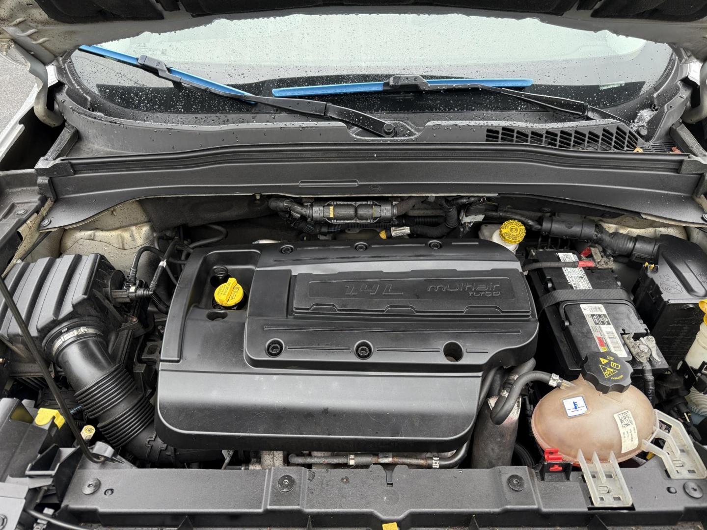 2015 Silver /Gray Jeep Renegade Latitude 4X4 (ZACCJBBH0FP) with an 1.4L I4 DOHC 16V TURBO engine, 6 Speed Manual transmission, located at 11115 Chardon Rd. , Chardon, OH, 44024, (440) 214-9705, 41.580246, -81.241943 - BRAND NEW CLUTH – 2015 Jeep Renegade Latitude 4WD – Adventure-Ready, Efficient, and Packed with Features Embrace every adventure with this 2015 Jeep Renegade Latitude 4WD. Powered by a spirited 1.4L MultiAir Turbo engine and paired with a 6-speed manual transmission, this Renegade offers an e - Photo#14