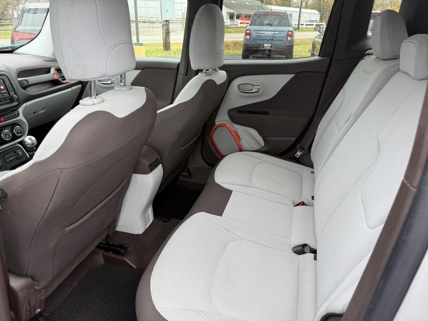 2015 Silver /Gray Jeep Renegade Latitude 4X4 (ZACCJBBH0FP) with an 1.4L I4 DOHC 16V TURBO engine, 6 Speed Manual transmission, located at 11115 Chardon Rd. , Chardon, OH, 44024, (440) 214-9705, 41.580246, -81.241943 - BRAND NEW CLUTH – 2015 Jeep Renegade Latitude 4WD – Adventure-Ready, Efficient, and Packed with Features Embrace every adventure with this 2015 Jeep Renegade Latitude 4WD. Powered by a spirited 1.4L MultiAir Turbo engine and paired with a 6-speed manual transmission, this Renegade offers an e - Photo#32