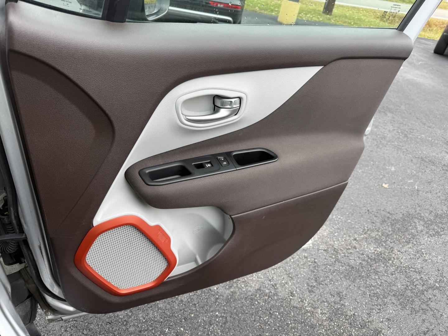 2015 Silver /Gray Jeep Renegade Latitude 4X4 (ZACCJBBH0FP) with an 1.4L I4 DOHC 16V TURBO engine, 6 Speed Manual transmission, located at 11115 Chardon Rd. , Chardon, OH, 44024, (440) 214-9705, 41.580246, -81.241943 - BRAND NEW CLUTH – 2015 Jeep Renegade Latitude 4WD – Adventure-Ready, Efficient, and Packed with Features Embrace every adventure with this 2015 Jeep Renegade Latitude 4WD. Powered by a spirited 1.4L MultiAir Turbo engine and paired with a 6-speed manual transmission, this Renegade offers an e - Photo#41