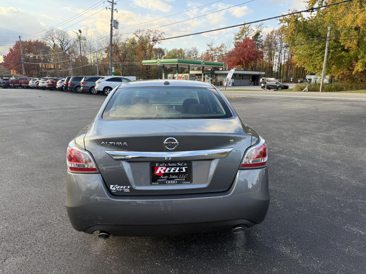 2015 Silver /Black Nissan Altima 2.5 S (1N4AL3AP1FC) with an 2.5L I4 DOHC 16V engine, Automatic transmission, located at 11115 Chardon Rd. , Chardon, OH, 44024, (440) 214-9705, 41.580246, -81.241943 - 2015 Nissan Altima 2.5 S – Low Mileage, Impressive Efficiency, and Everyday Comfort Enjoy outstanding reliability and remarkable efficiency with this 2015 Nissan Altima 2.5 S, boasting only 22,008 miles! Its fuel-sipping 2.5L I4 engine returns up to 37 MPG on the highway, making it the perfect - Photo#8