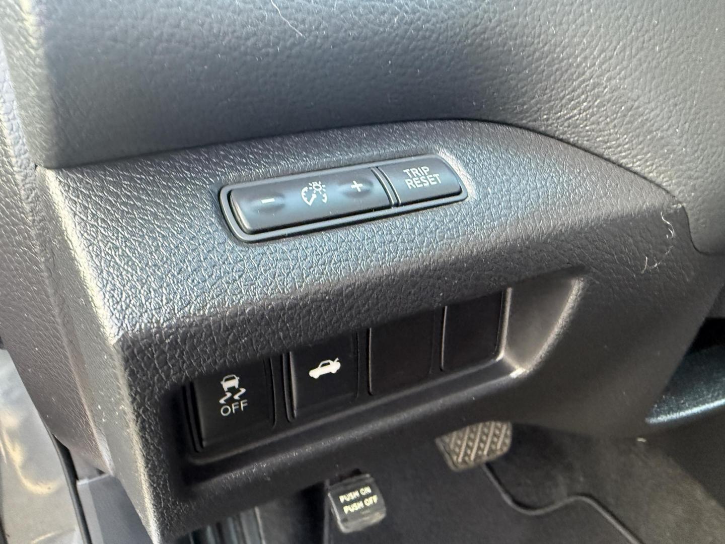 2015 Silver /Black Nissan Altima 2.5 S (1N4AL3AP1FC) with an 2.5L I4 DOHC 16V engine, Automatic transmission, located at 11115 Chardon Rd. , Chardon, OH, 44024, (440) 214-9705, 41.580246, -81.241943 - 2015 Nissan Altima 2.5 S – Low Mileage, Impressive Efficiency, and Everyday Comfort Enjoy outstanding reliability and remarkable efficiency with this 2015 Nissan Altima 2.5 S, boasting only 22,008 miles! Its fuel-sipping 2.5L I4 engine returns up to 37 MPG on the highway, making it the perfect - Photo#24